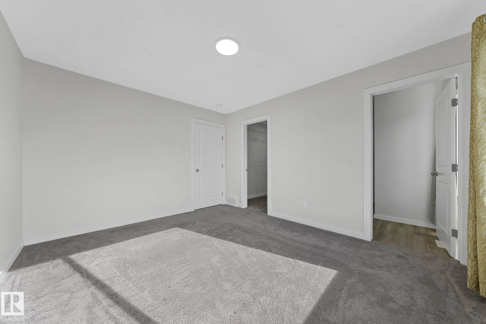 1813 COLLIP VIEW View