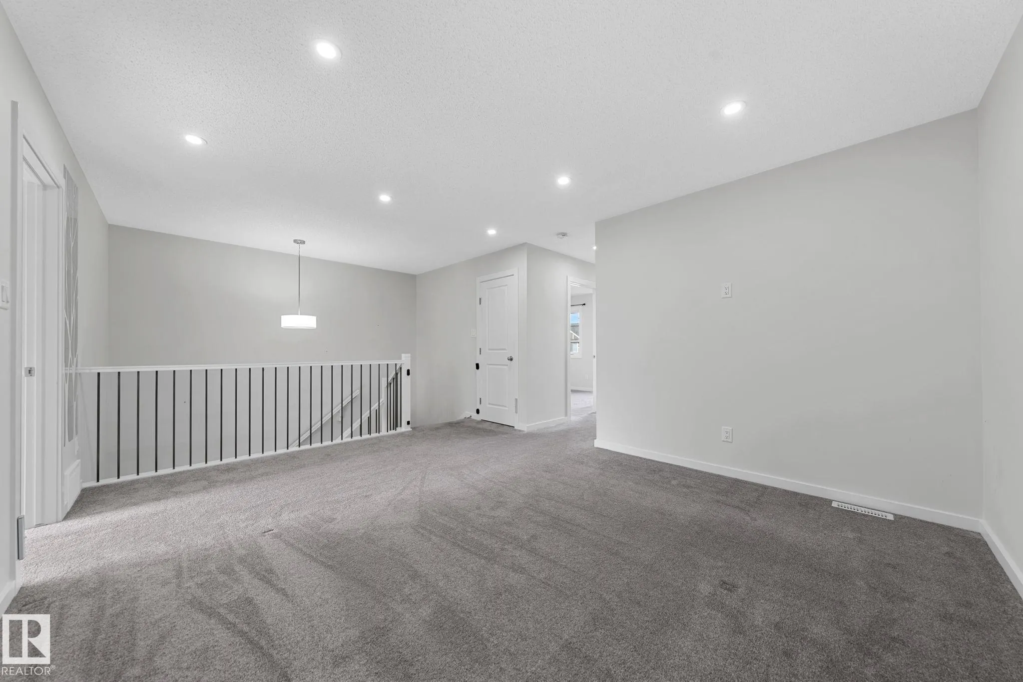 1813 COLLIP VIEW View