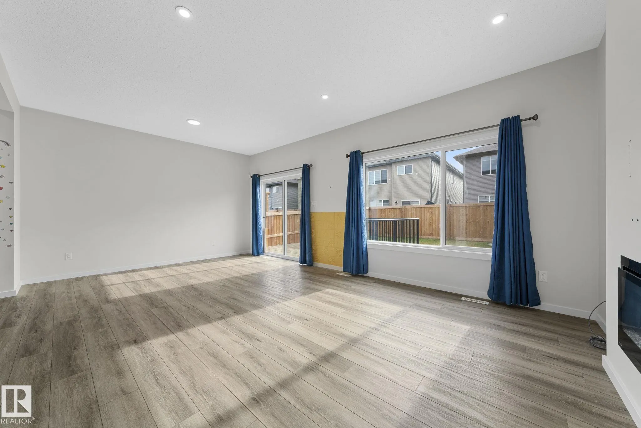 1813 COLLIP VIEW View
