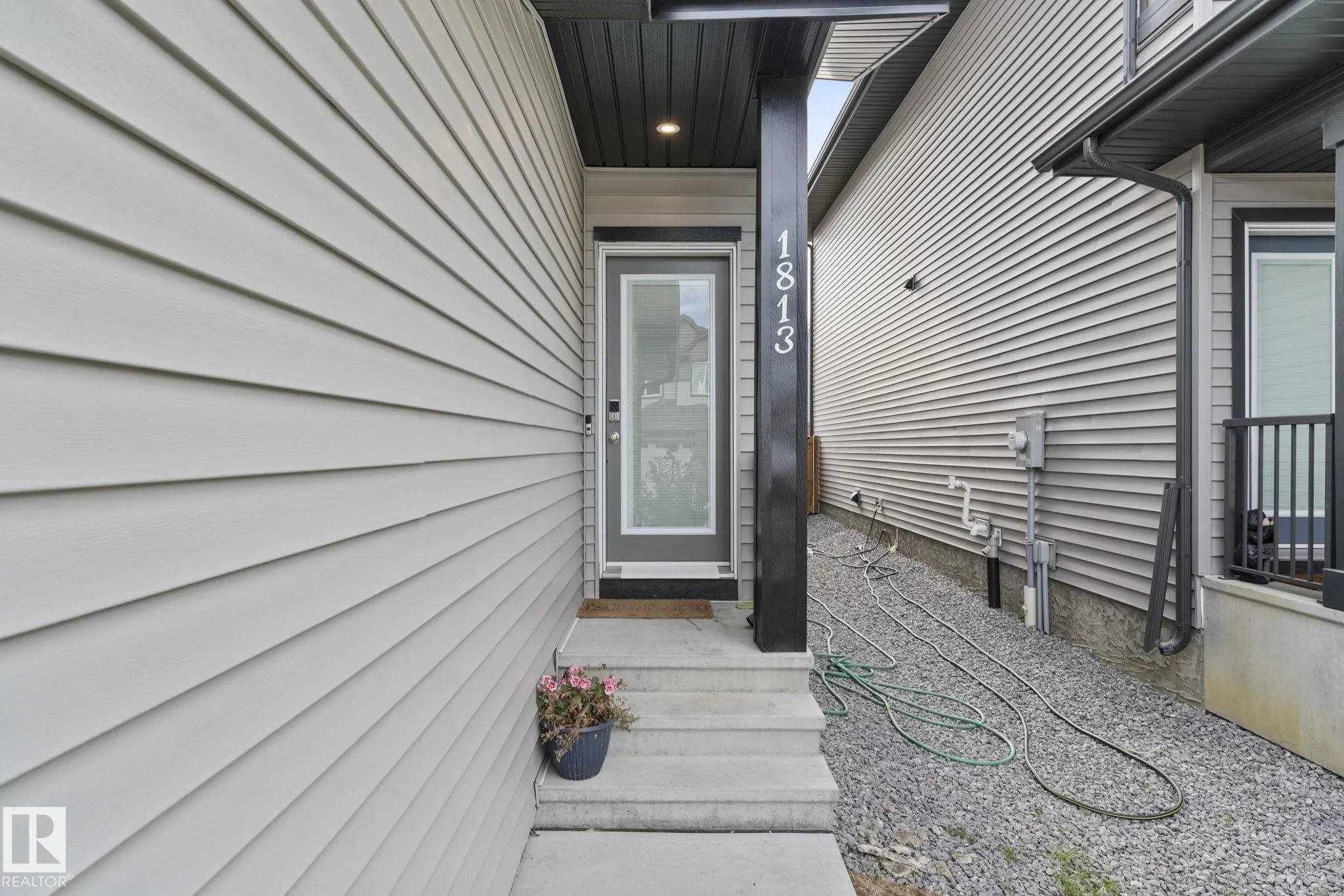 1813 COLLIP VIEW View