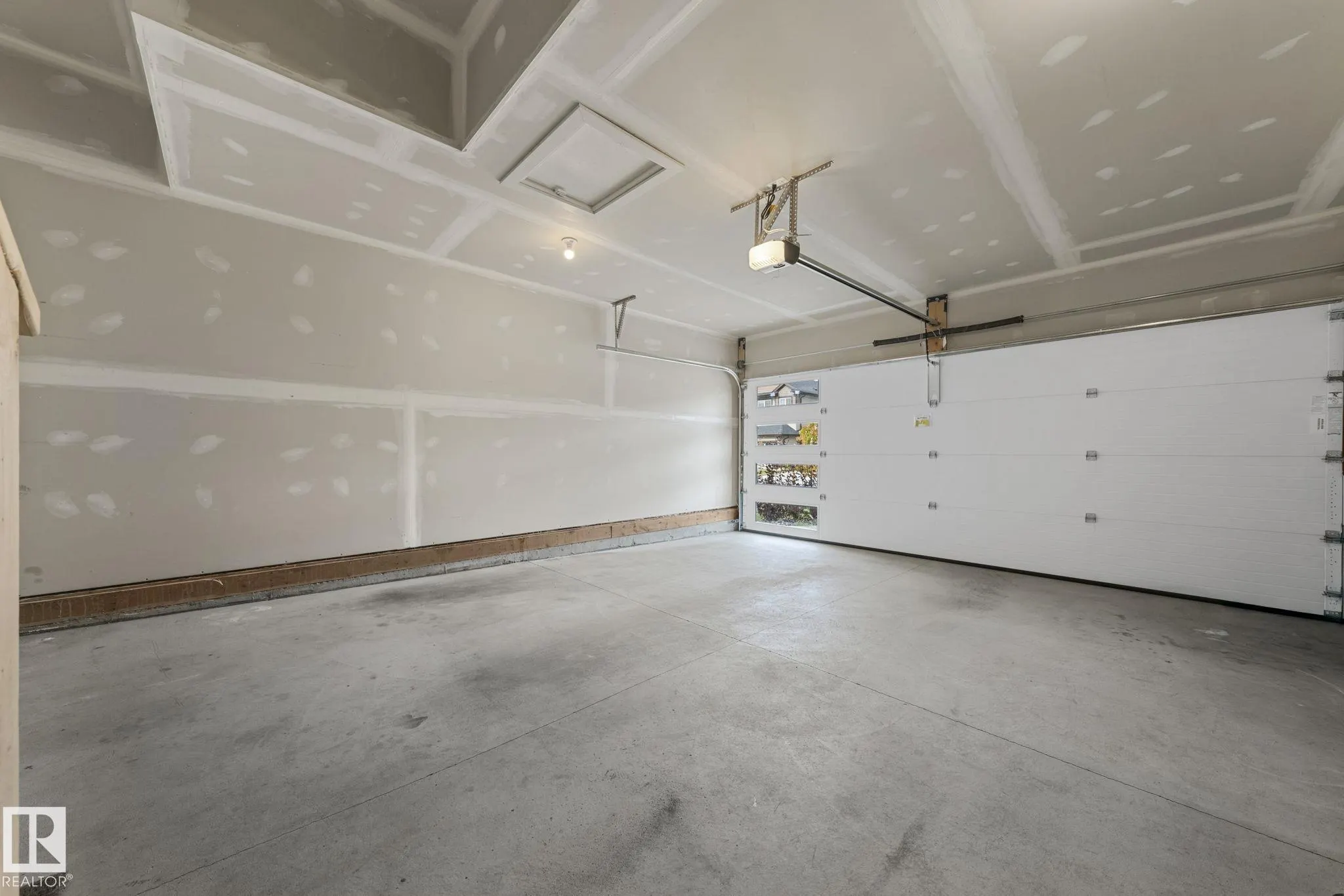 1813 COLLIP VIEW View