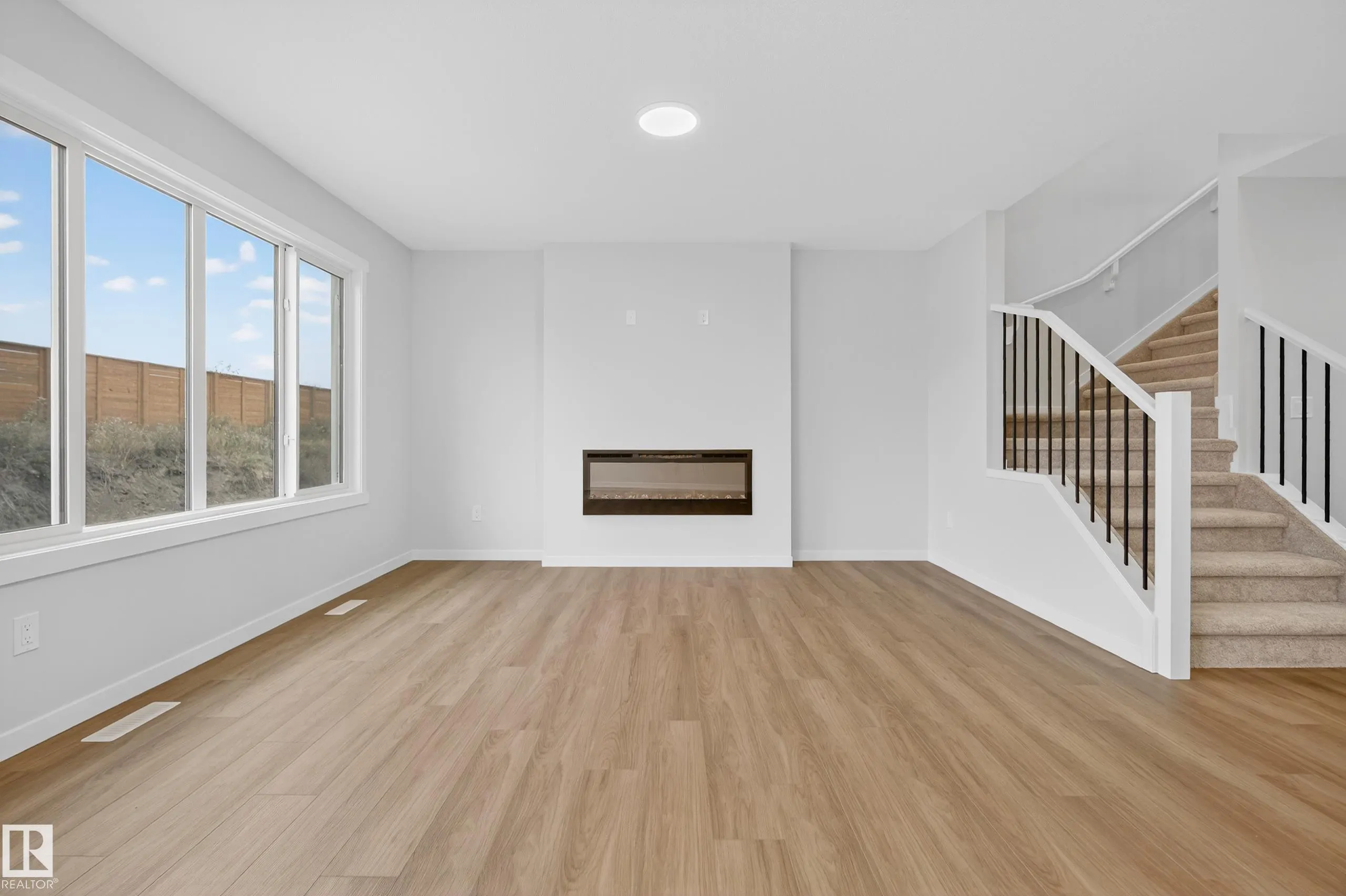 89 Rosewood Way