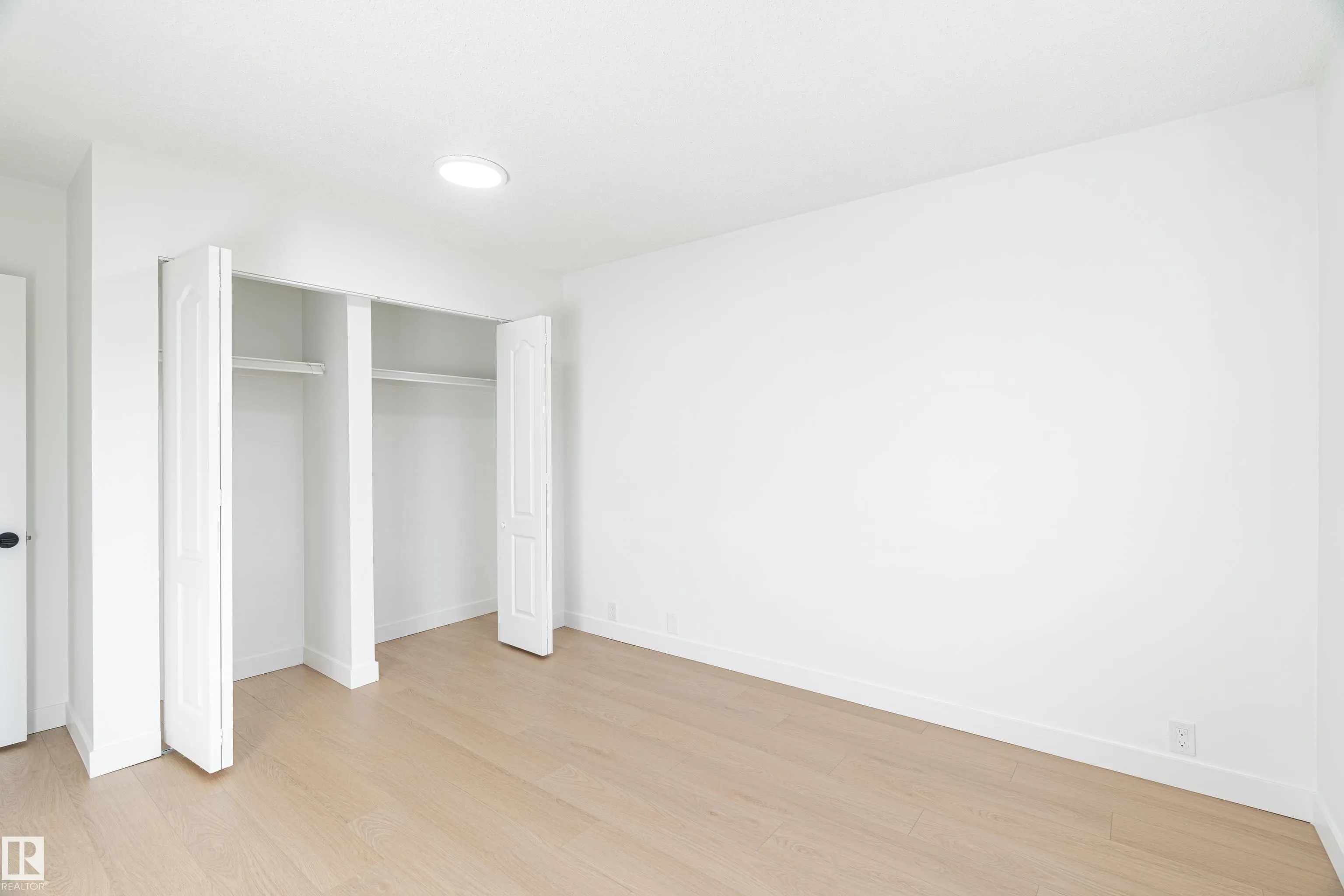 18031 96 Avenue
