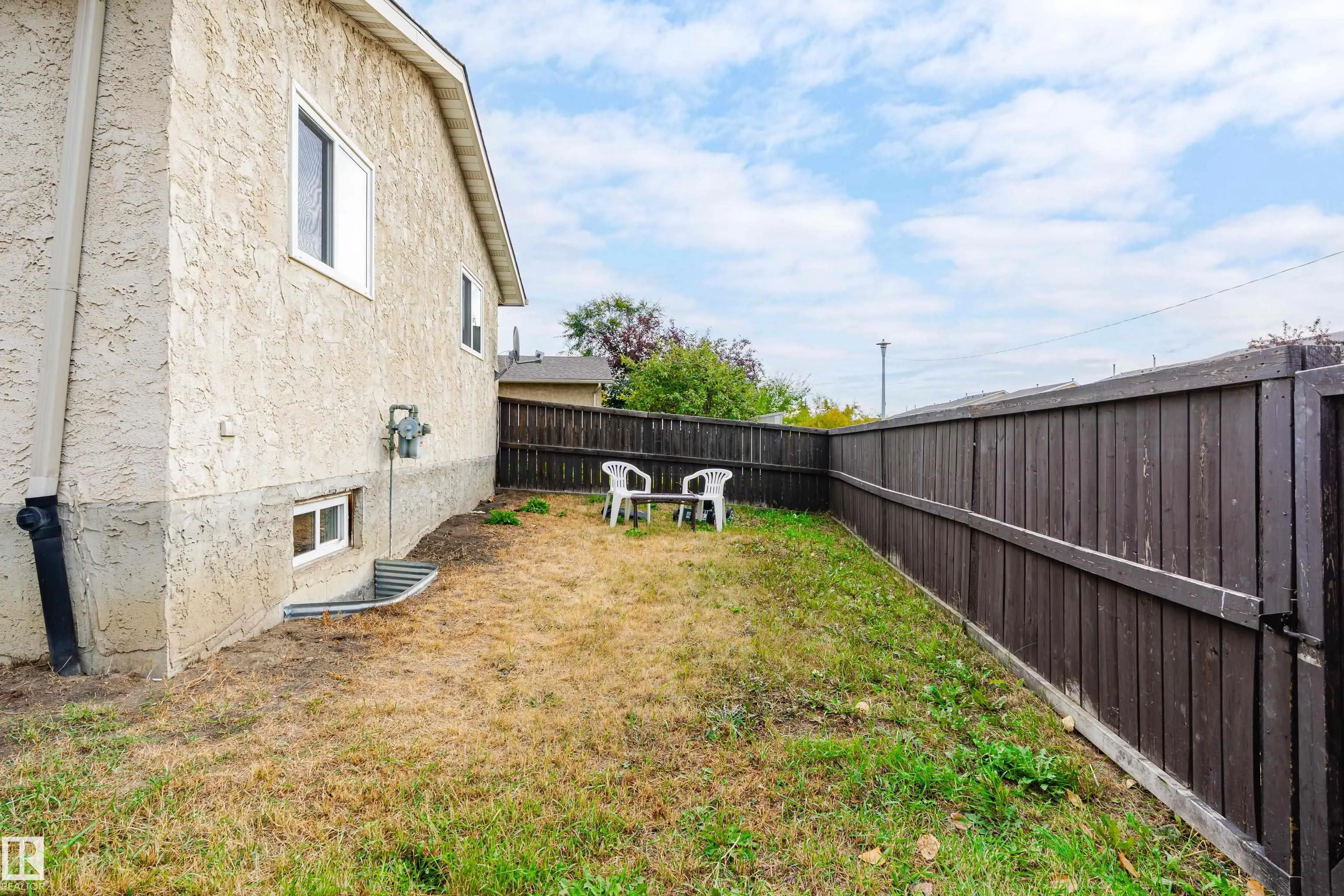 18031 96 Avenue