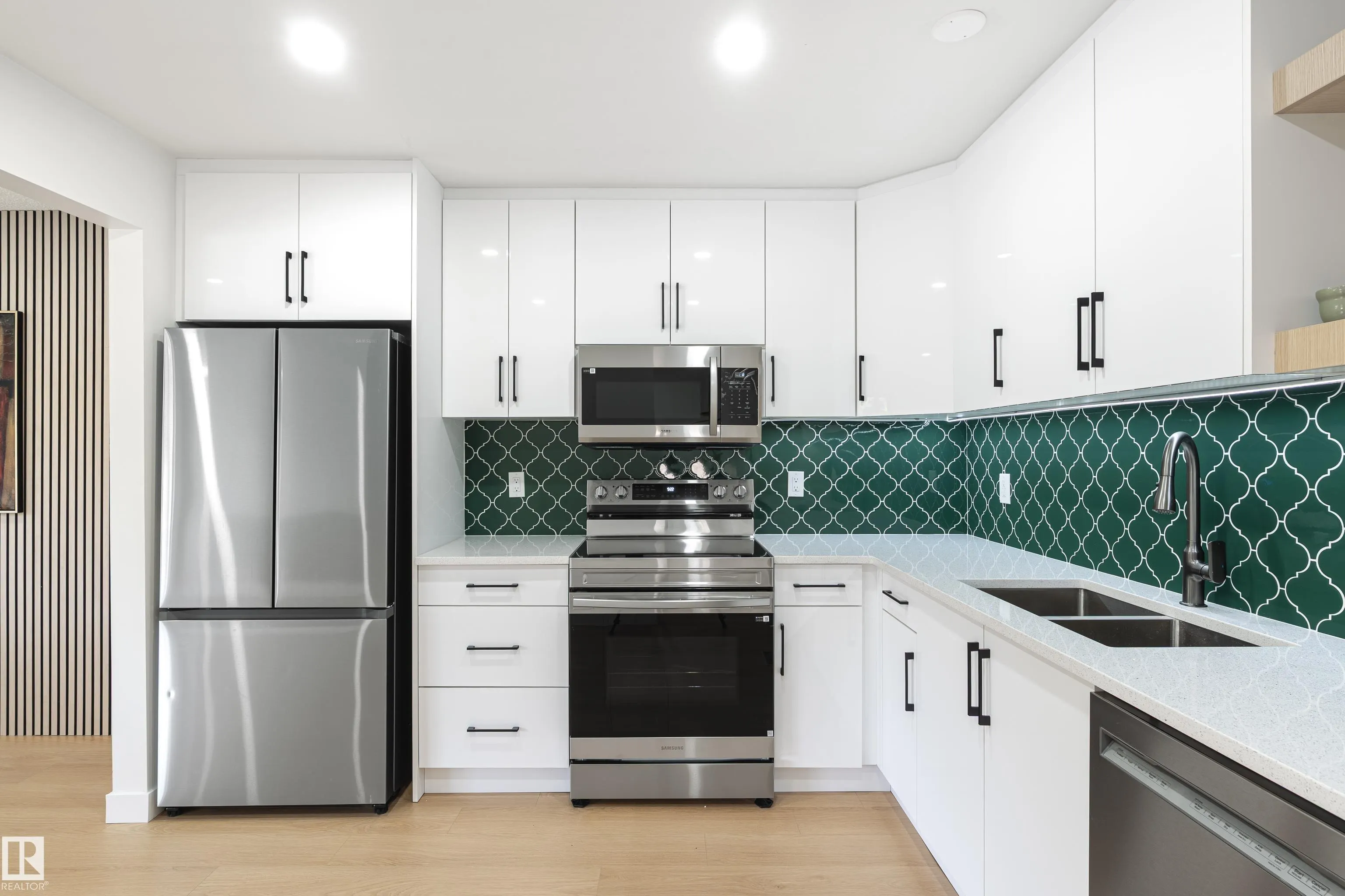 18031 96 Avenue