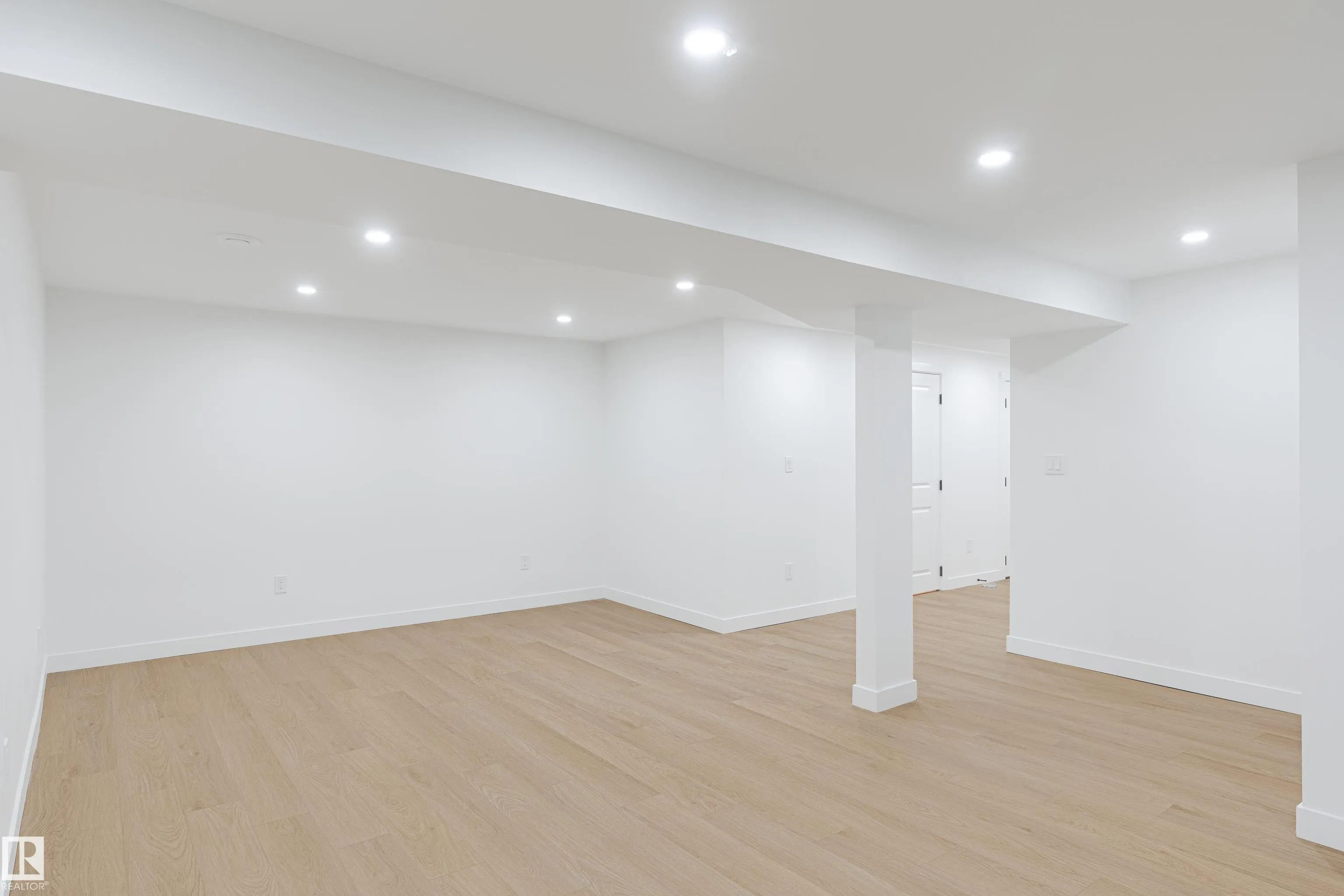 18031 96 Avenue