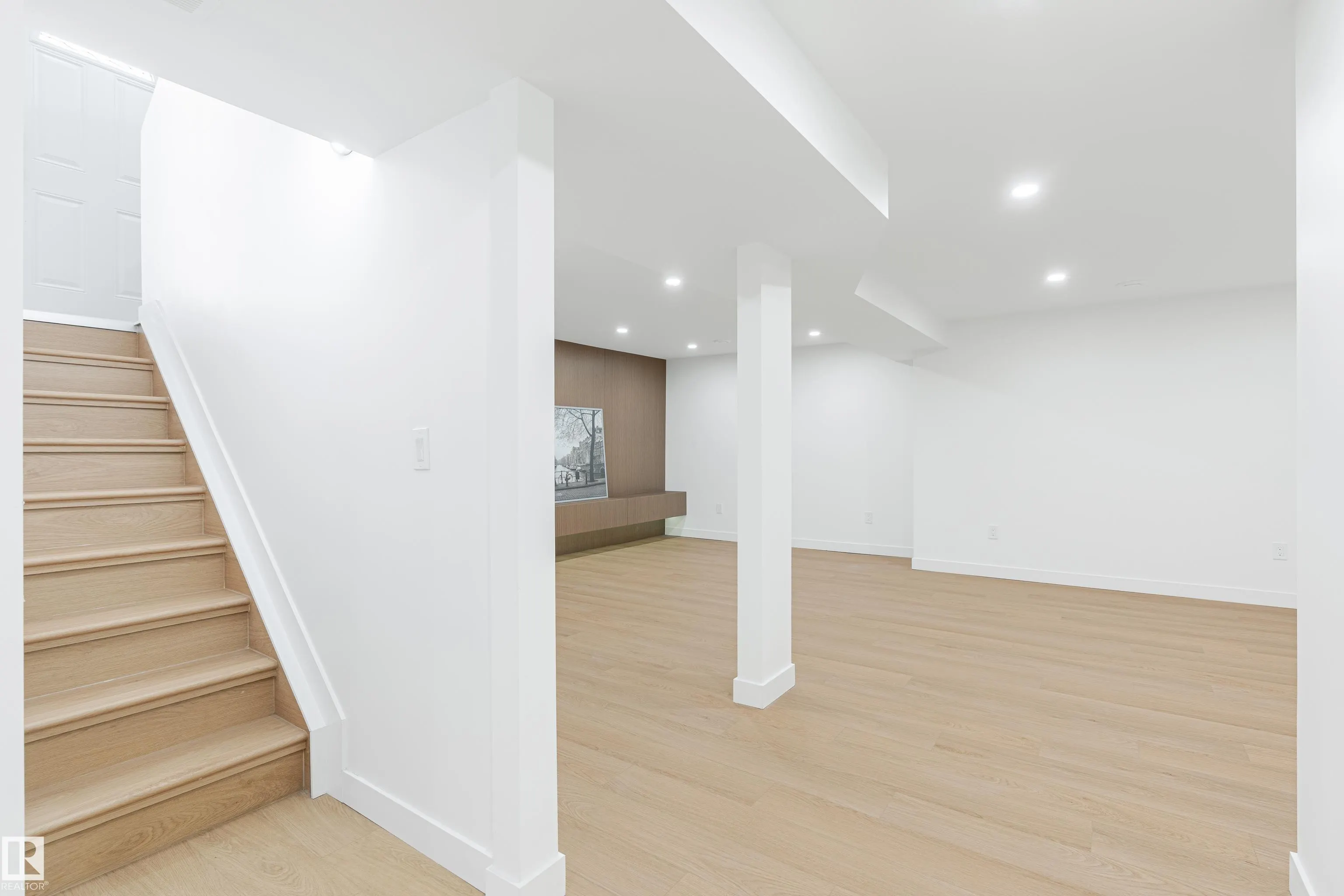 18031 96 Avenue