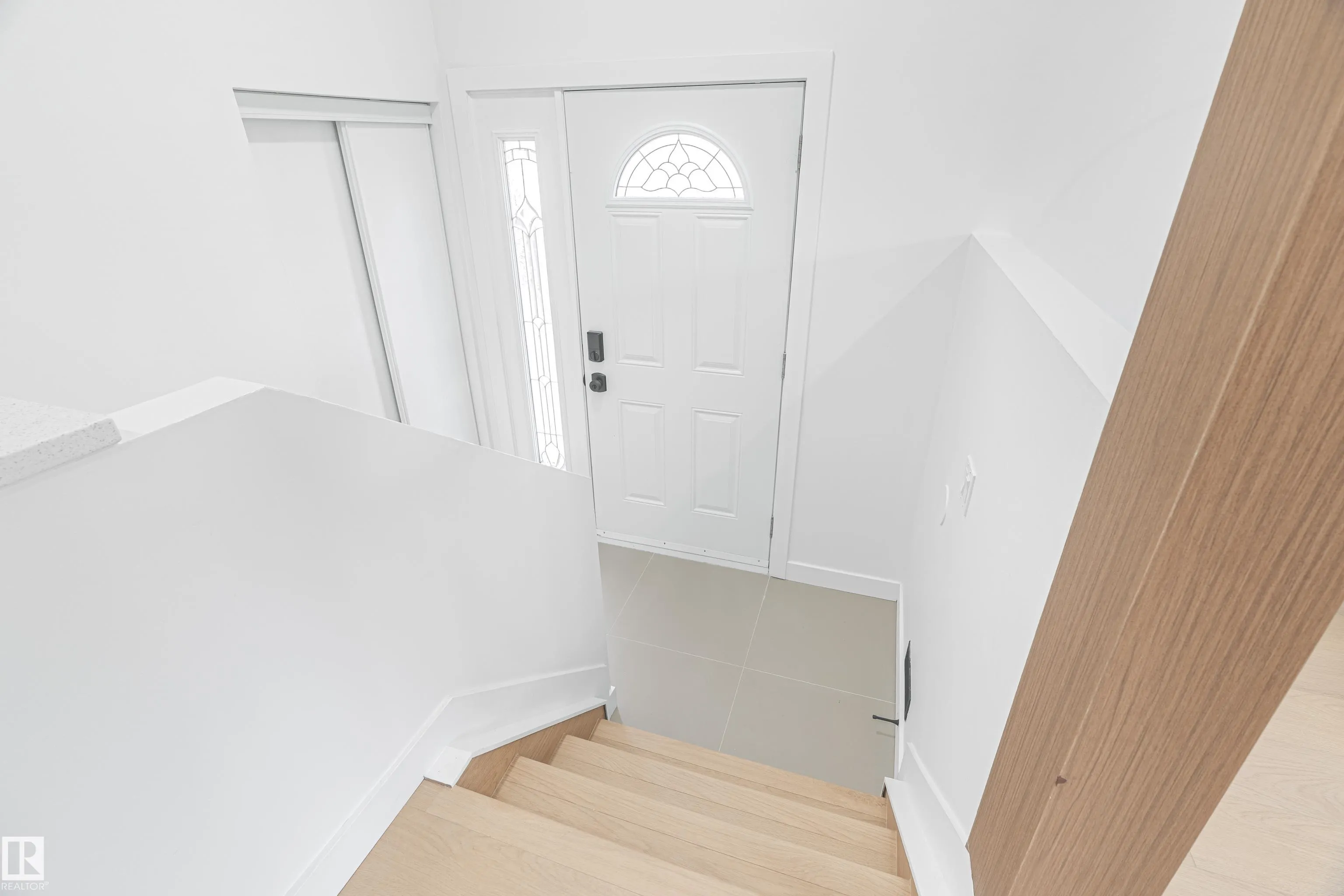 18031 96 Avenue