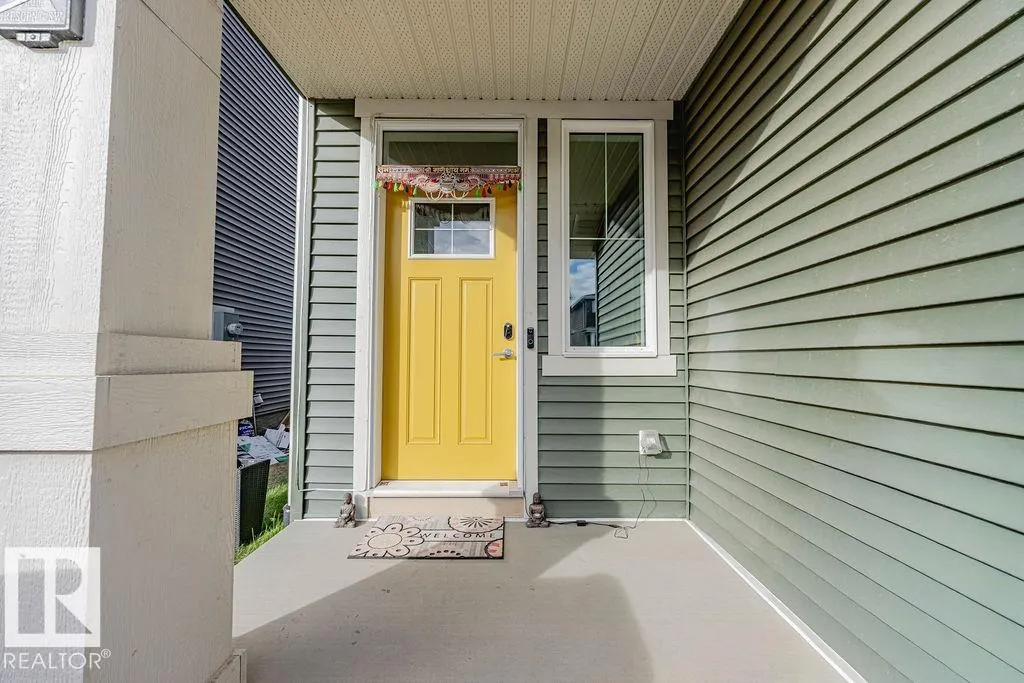 1745 PLUM Crescent