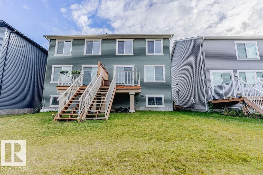 1745 PLUM Crescent