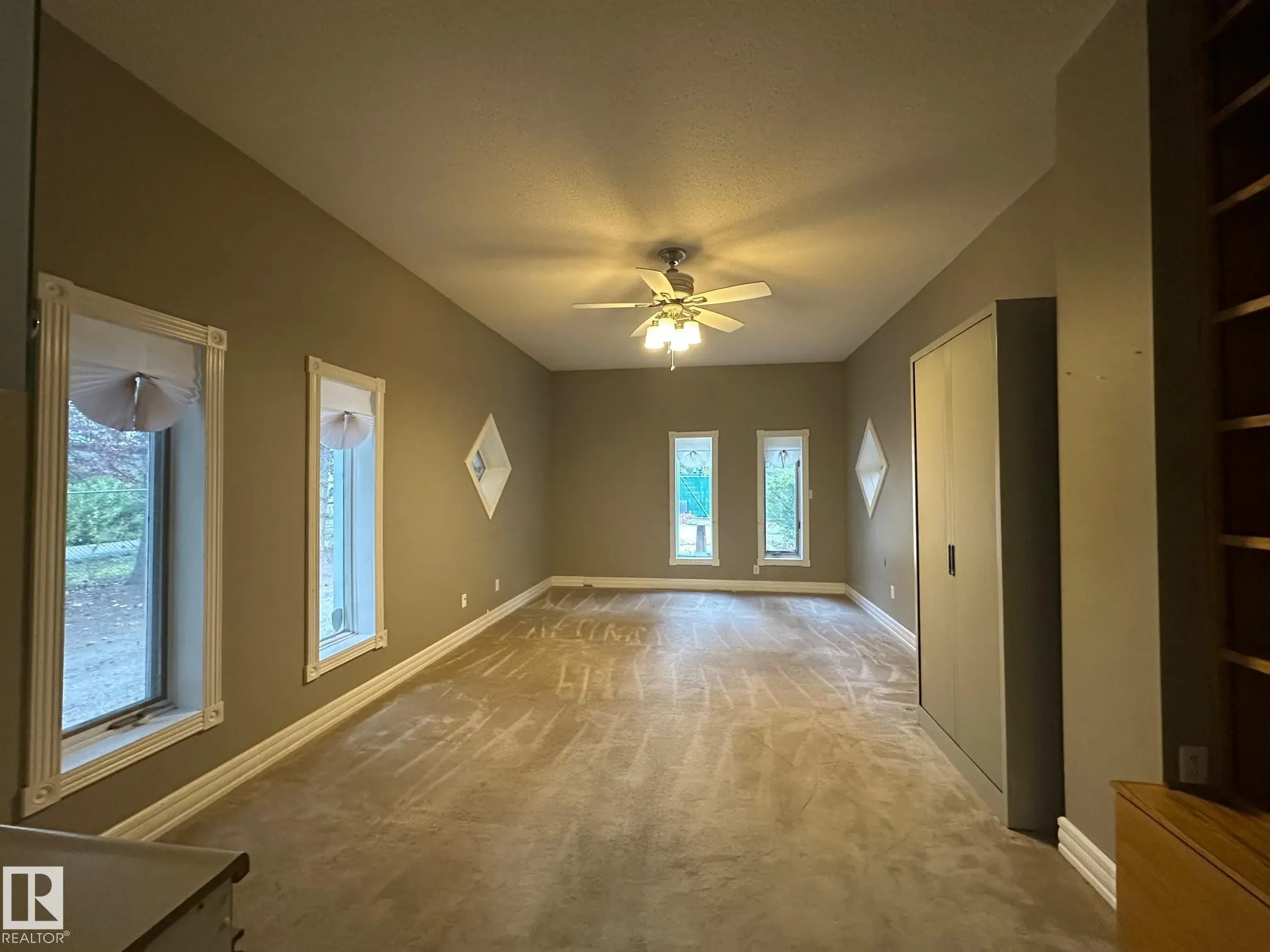 52349 RANGE ROAD 233