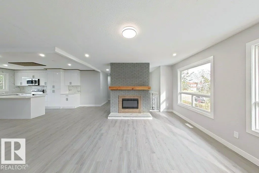 18429 91 Ave