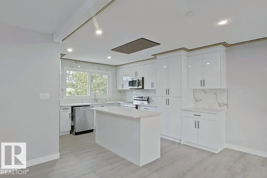 18429 91 Ave