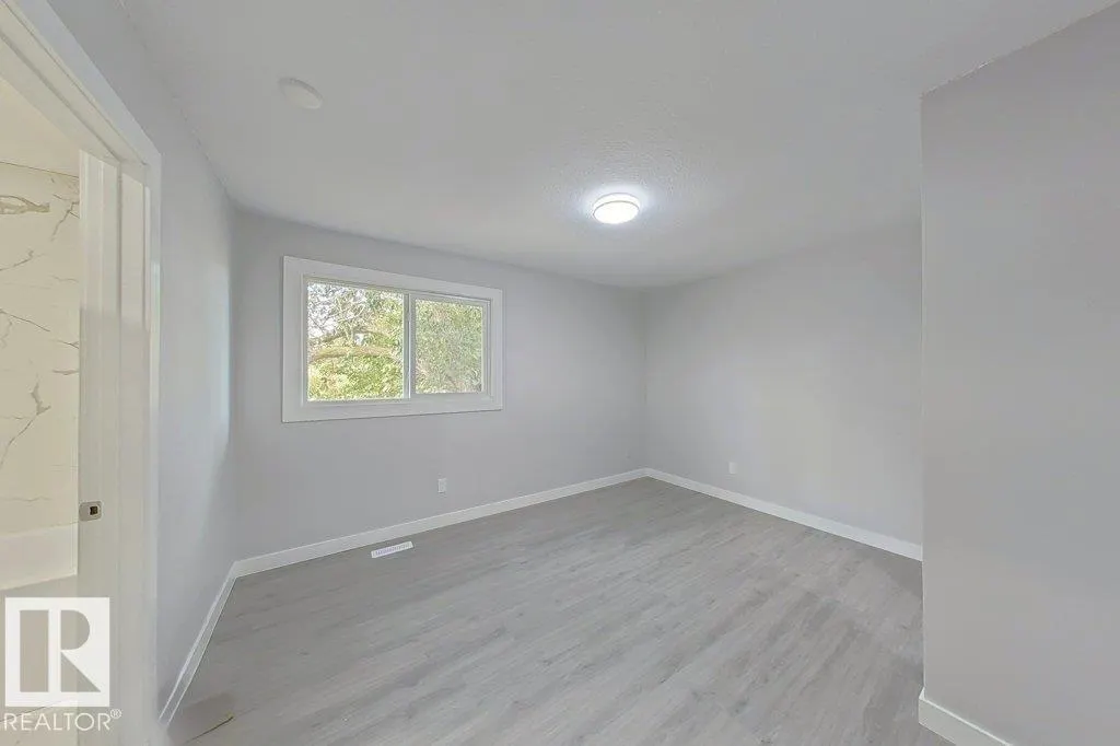 18429 91 Ave