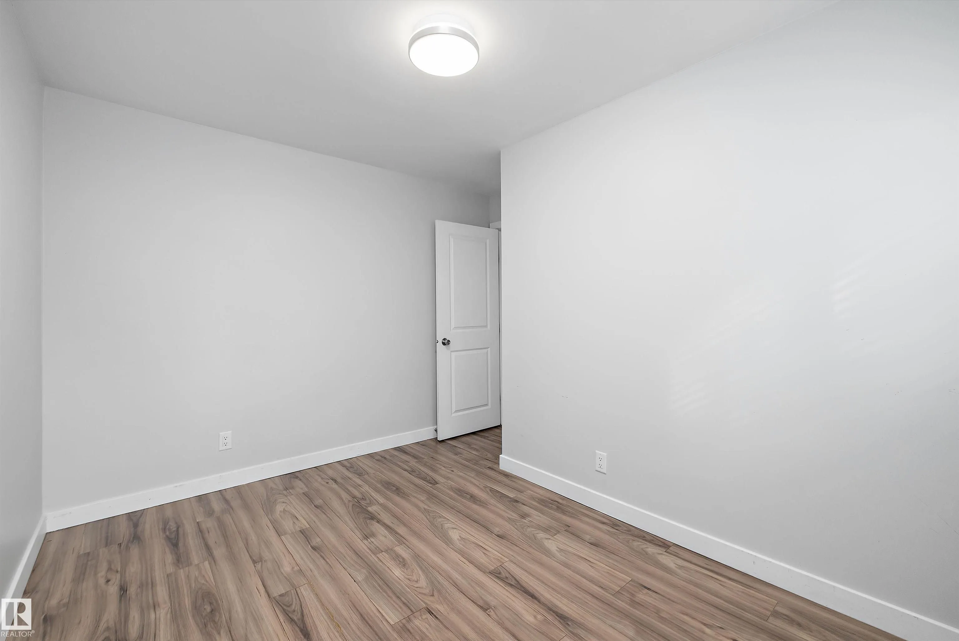 10409 148 Street