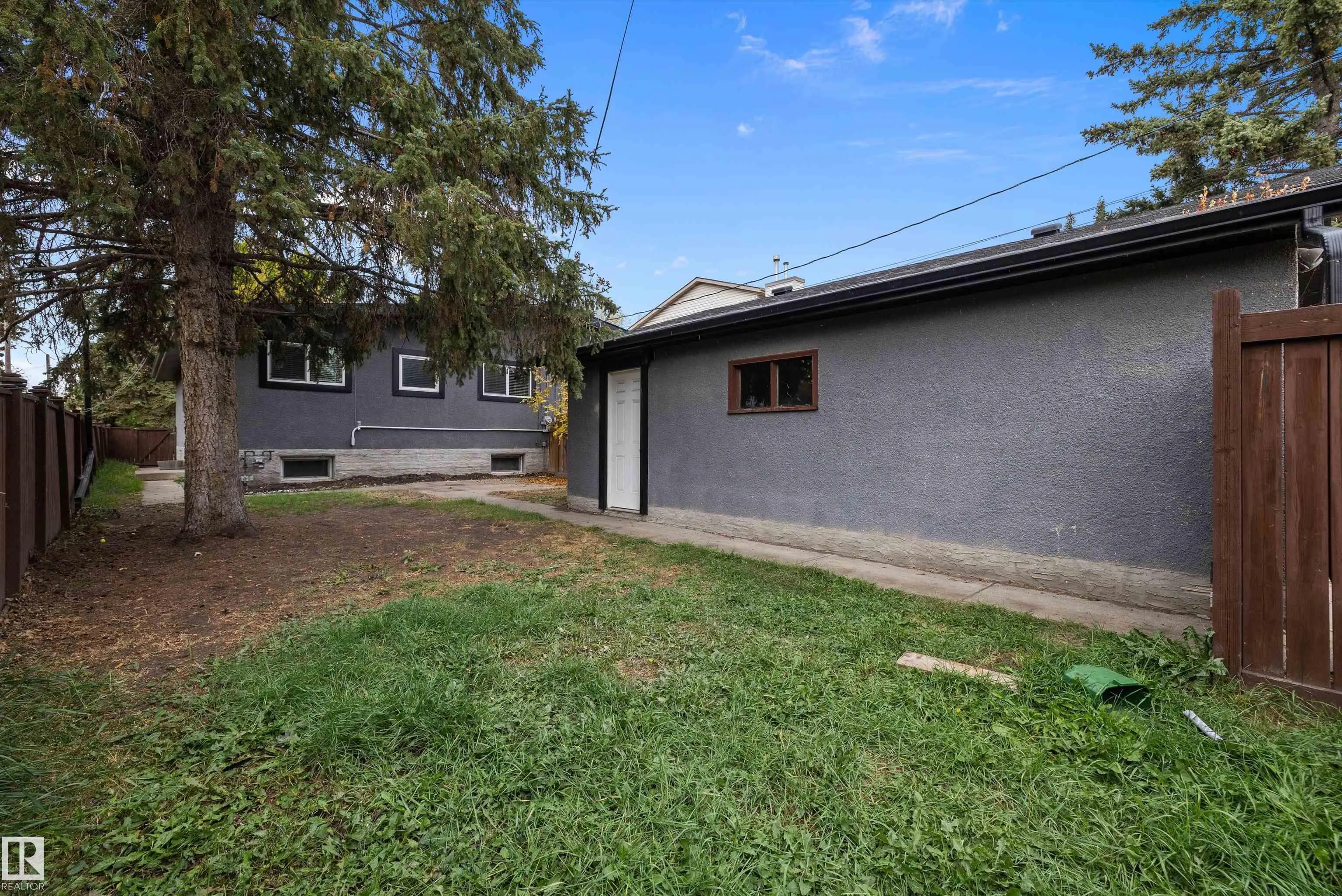 10409 148 Street