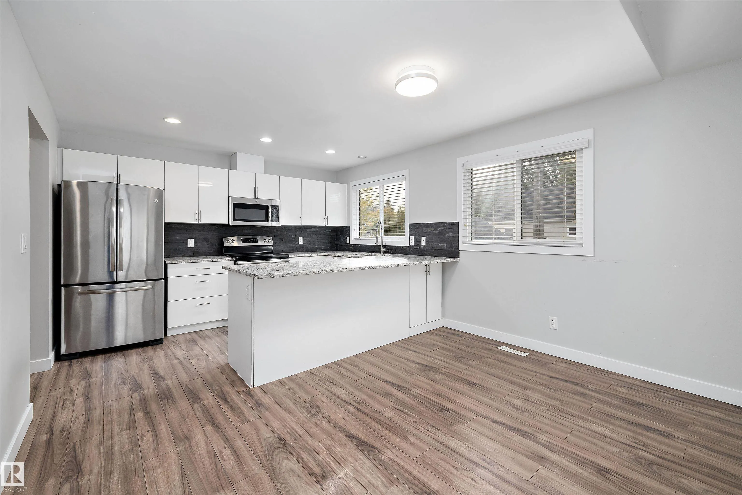 10409 148 Street