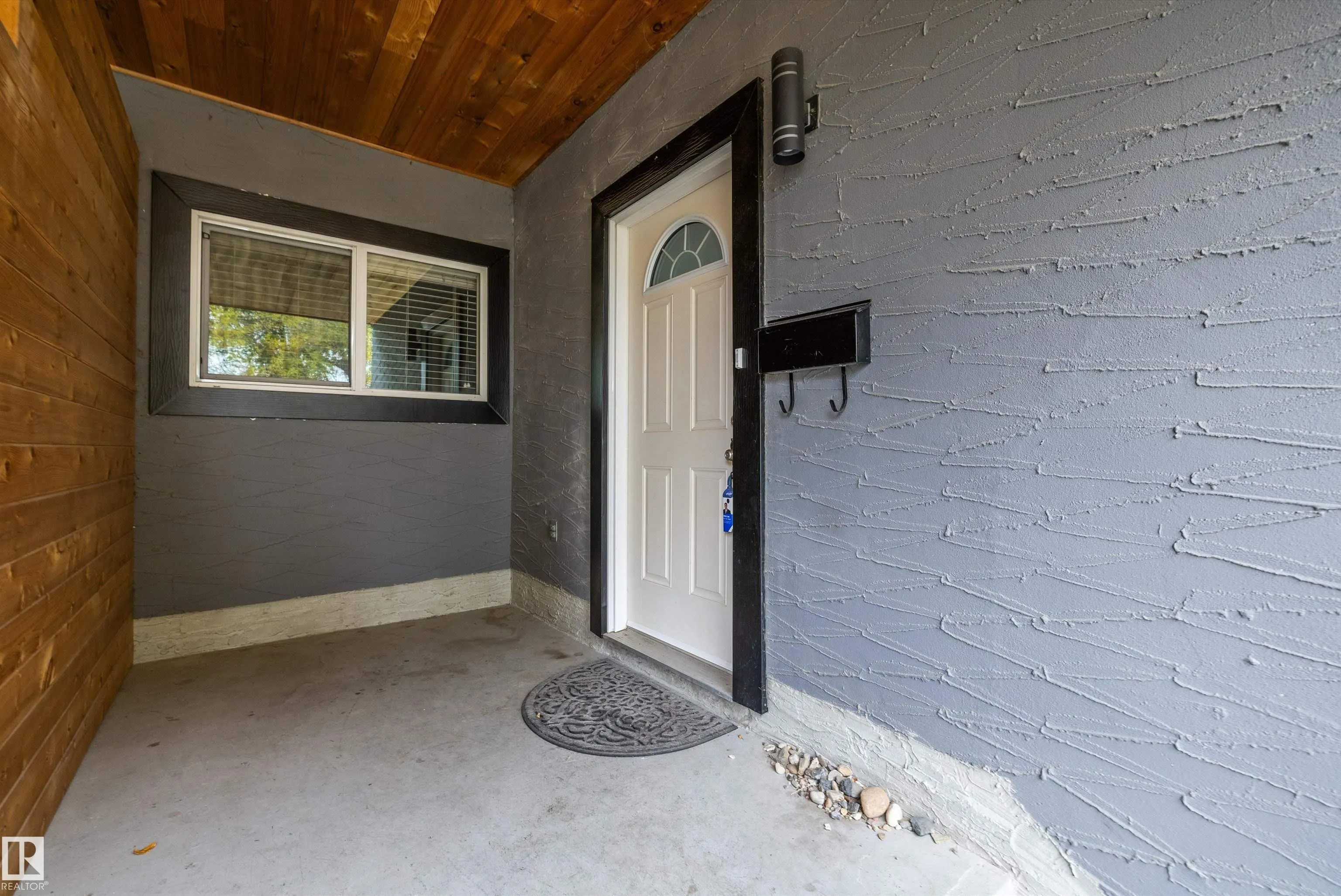 10409 148 Street