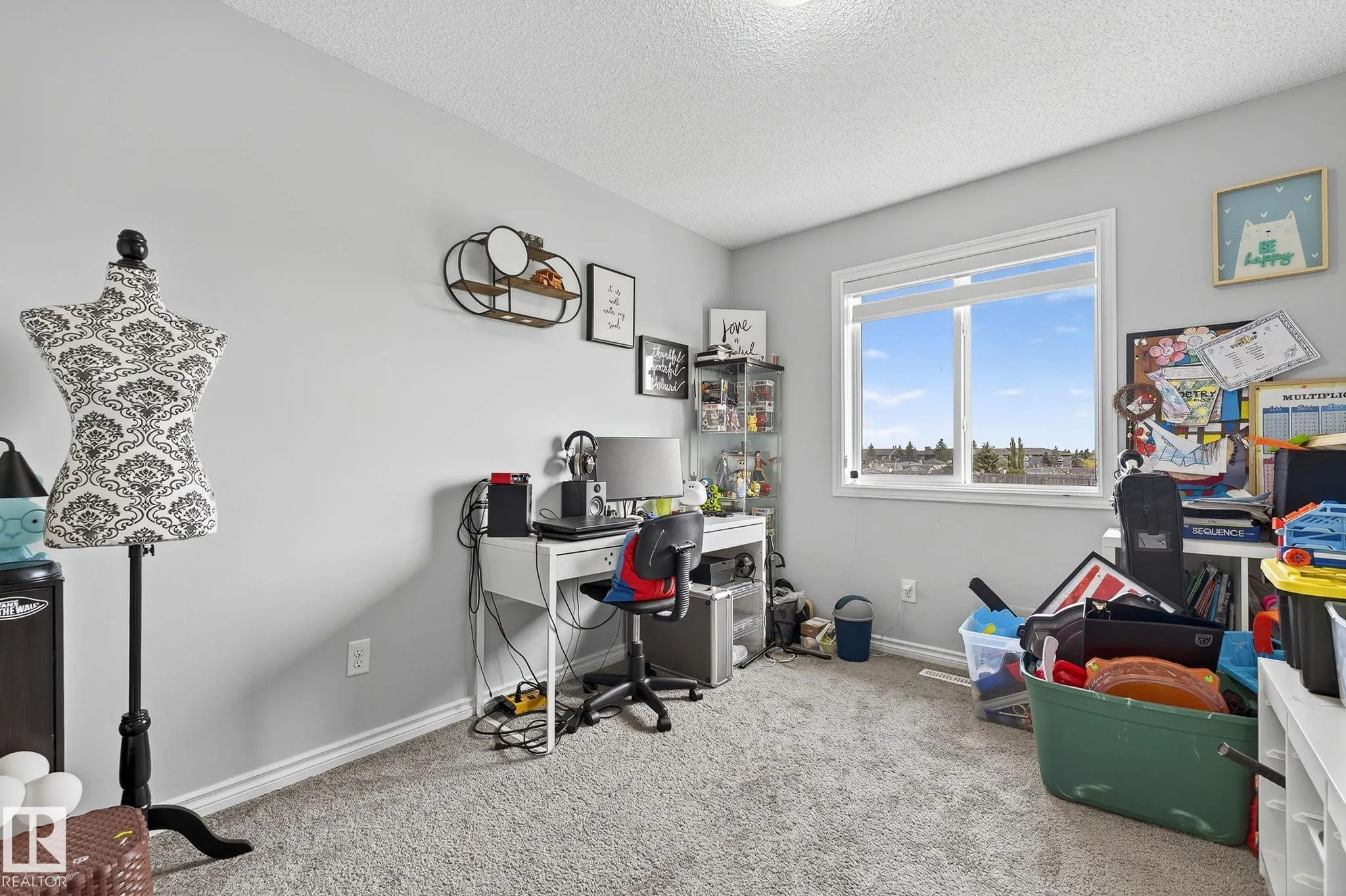 527 EBBERS Way