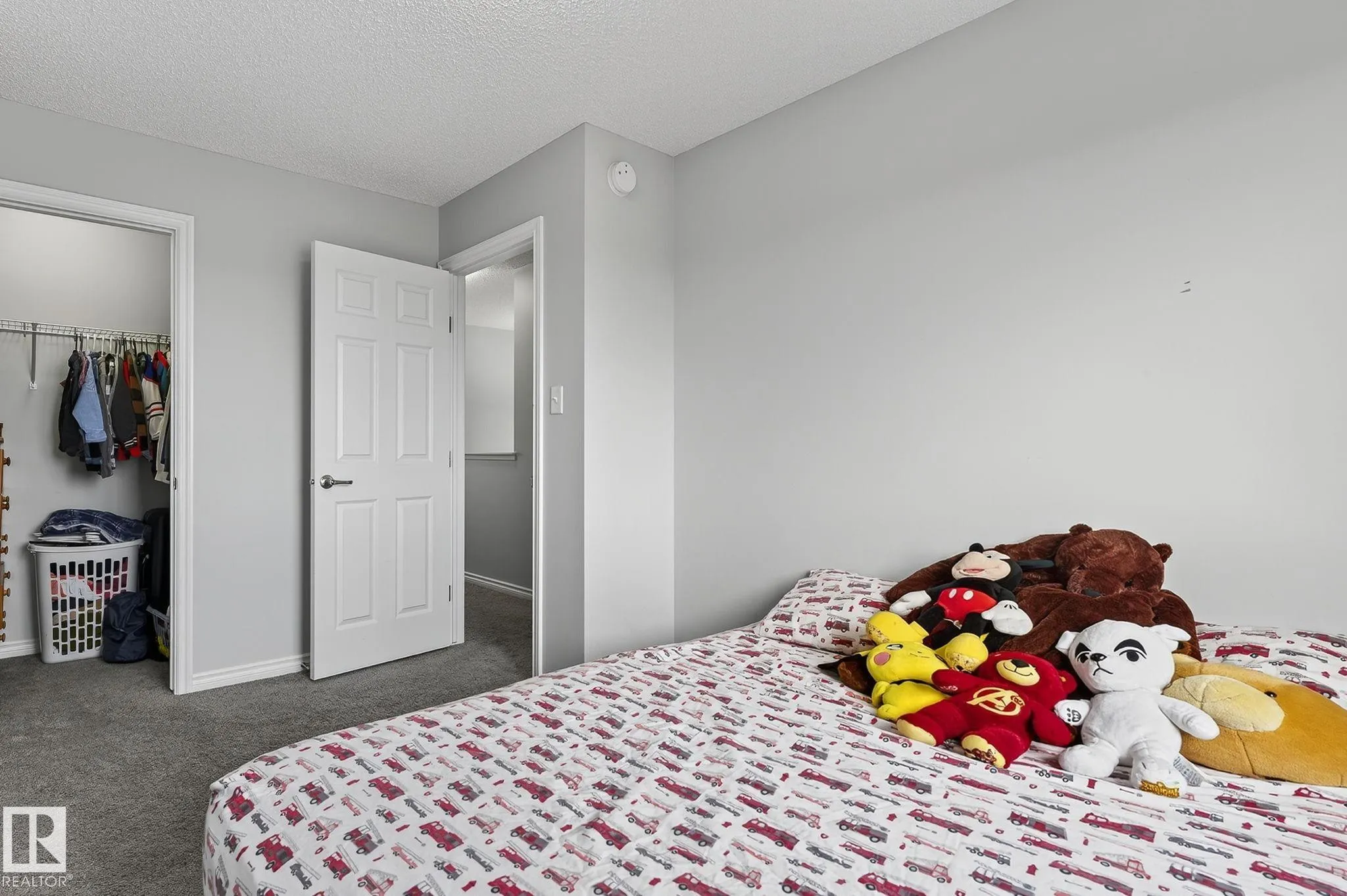 527 EBBERS Way