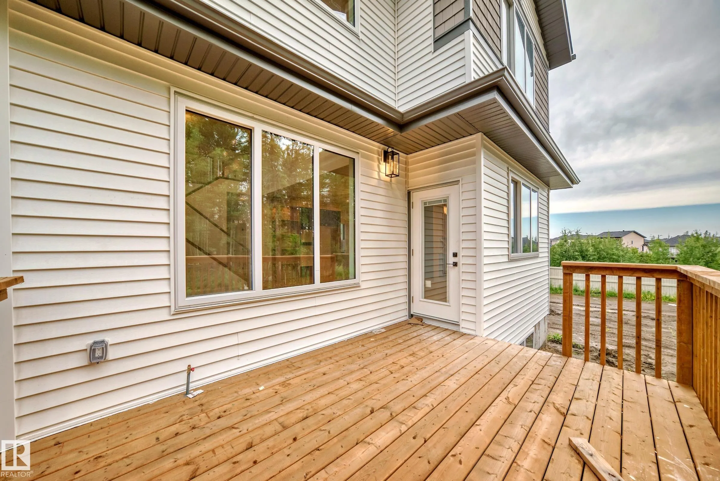 55 MEADOWGROVE Lane