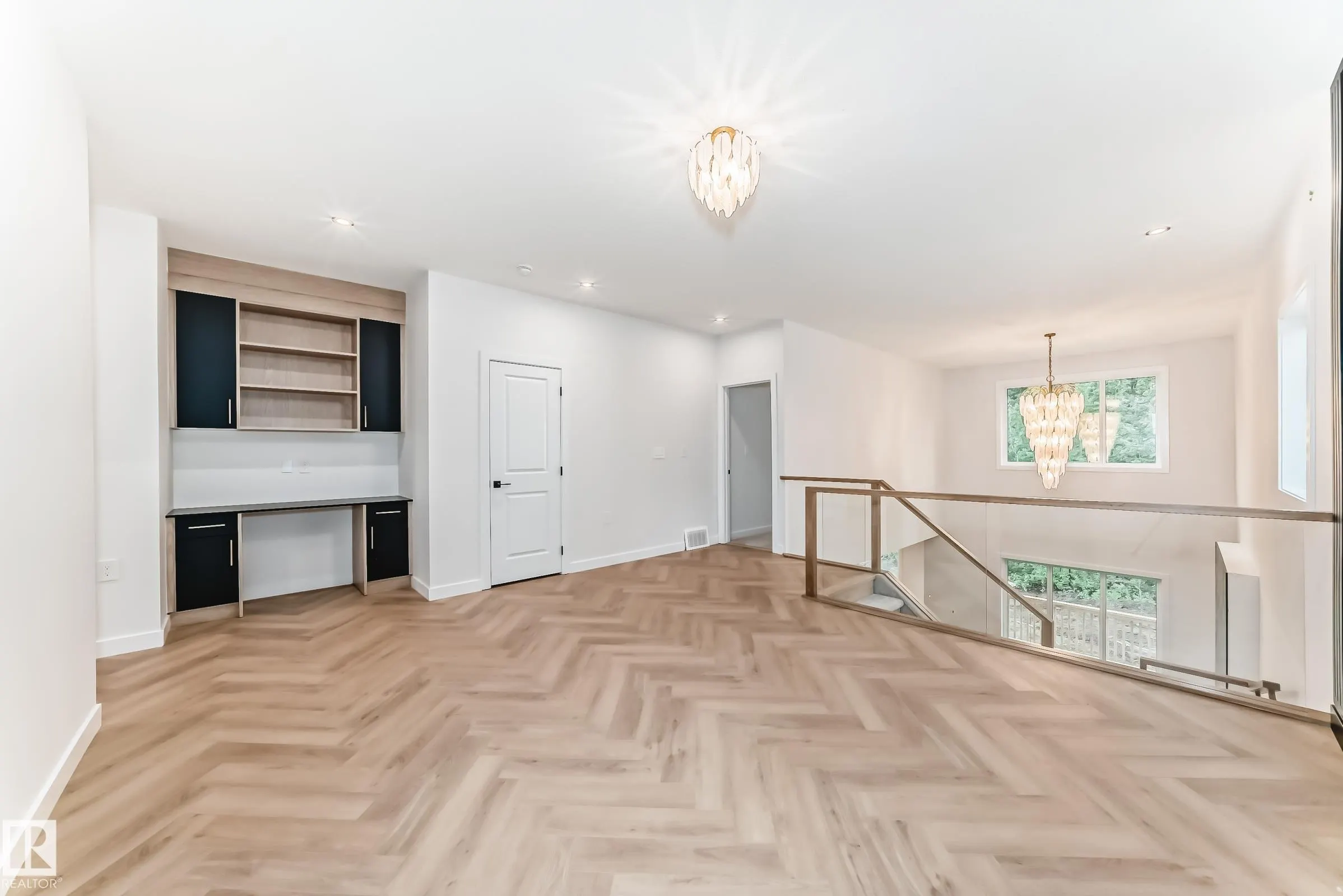 55 MEADOWGROVE Lane