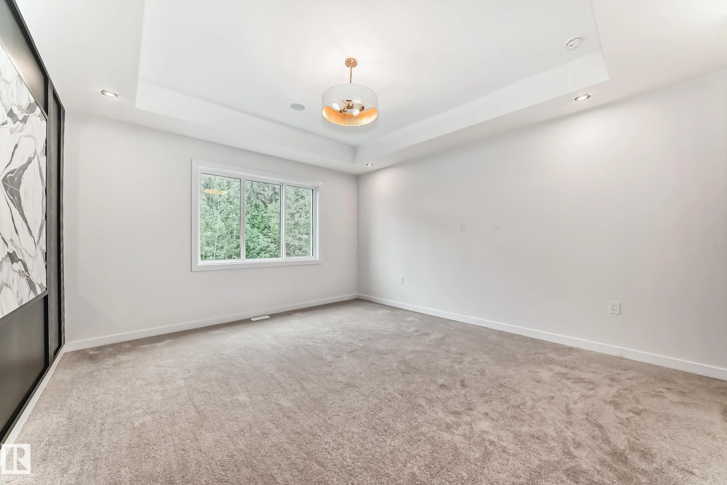 55 MEADOWGROVE Lane