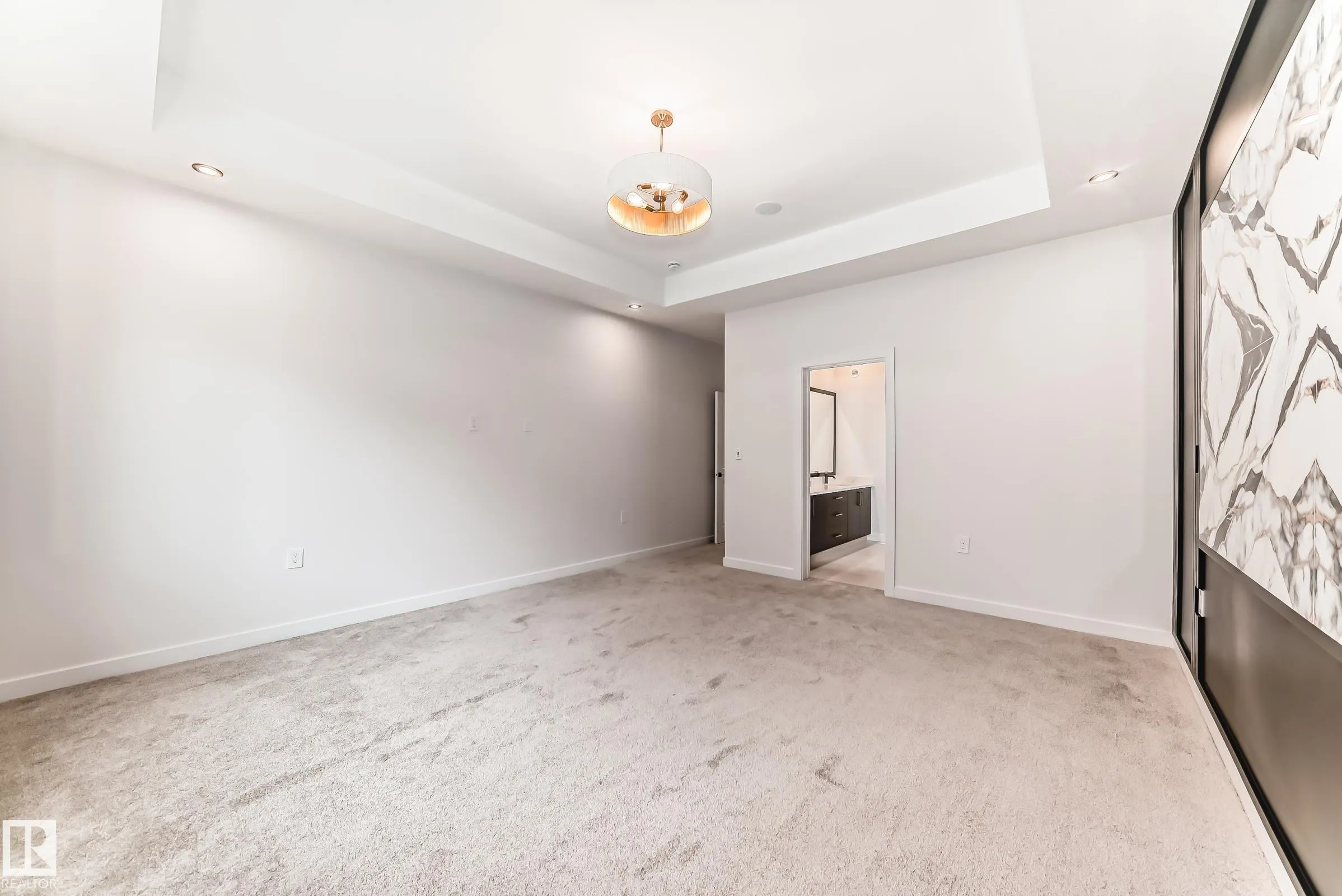 55 MEADOWGROVE Lane