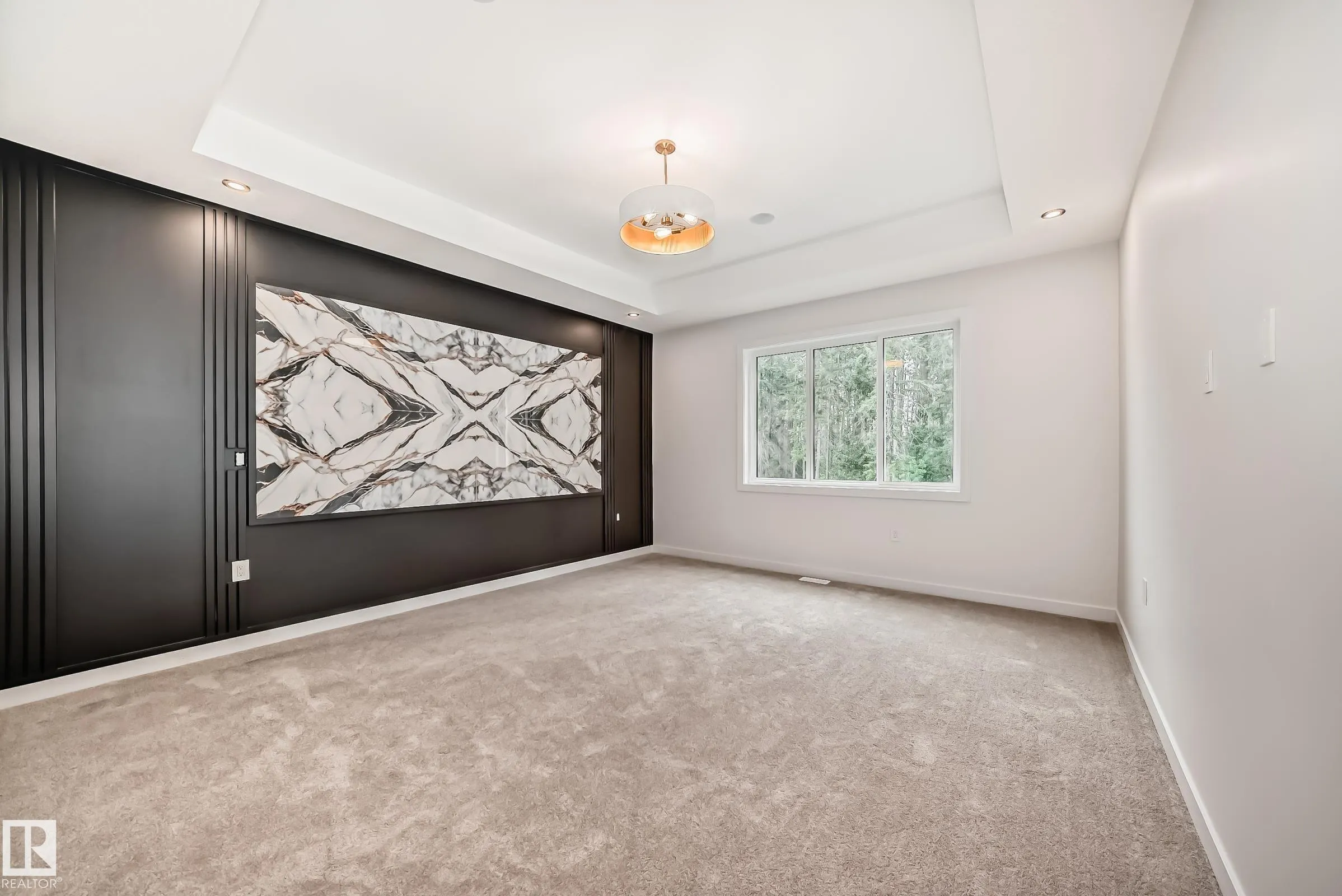 55 MEADOWGROVE Lane