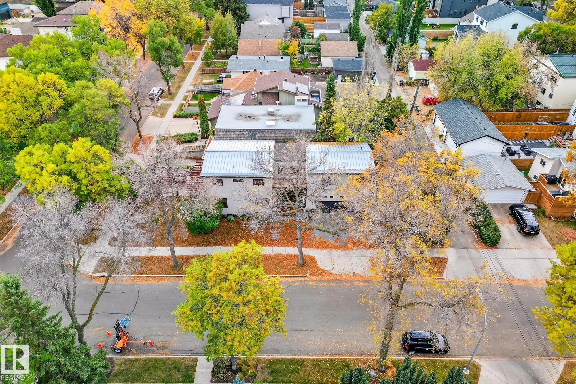 8860 93 Street