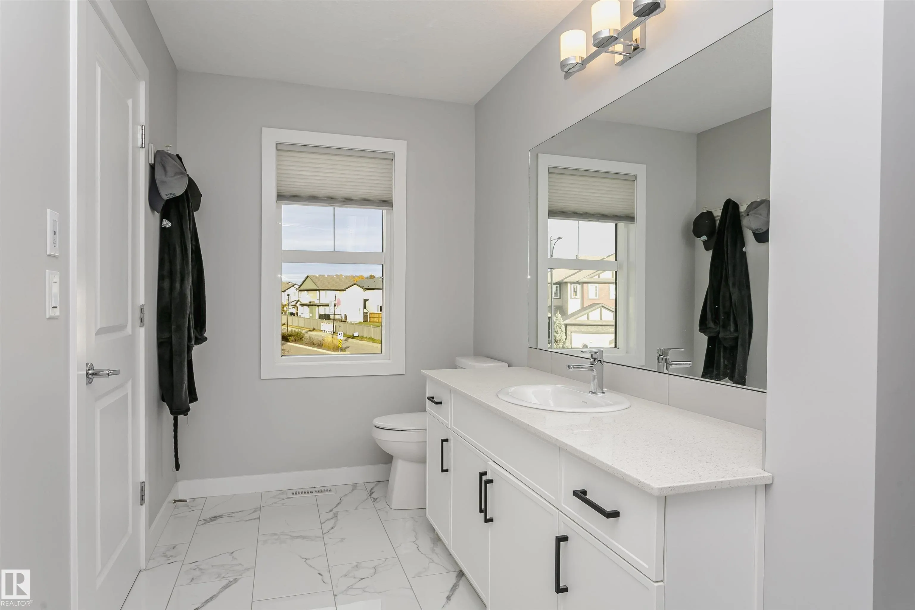 134 ASTORIA