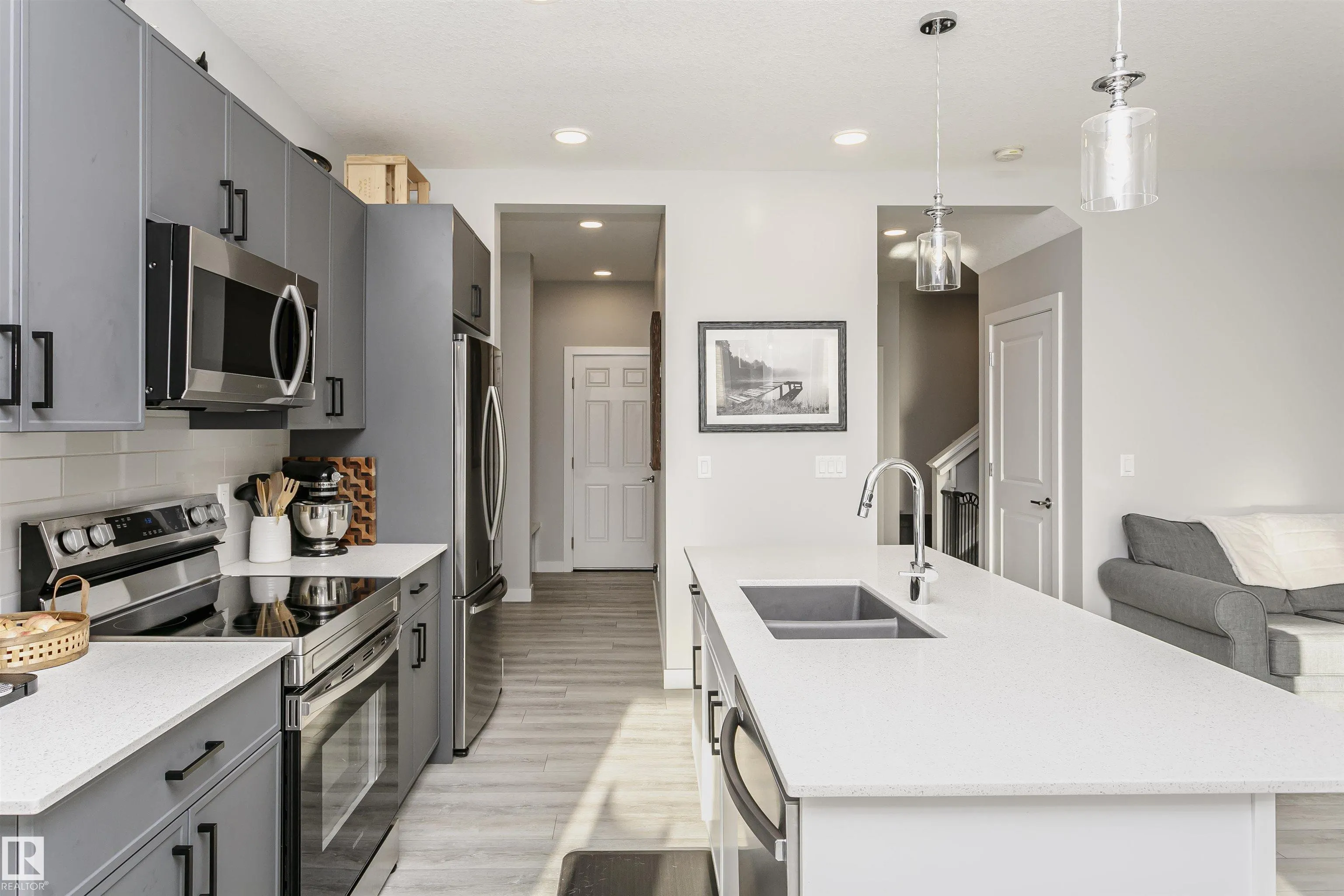 134 ASTORIA