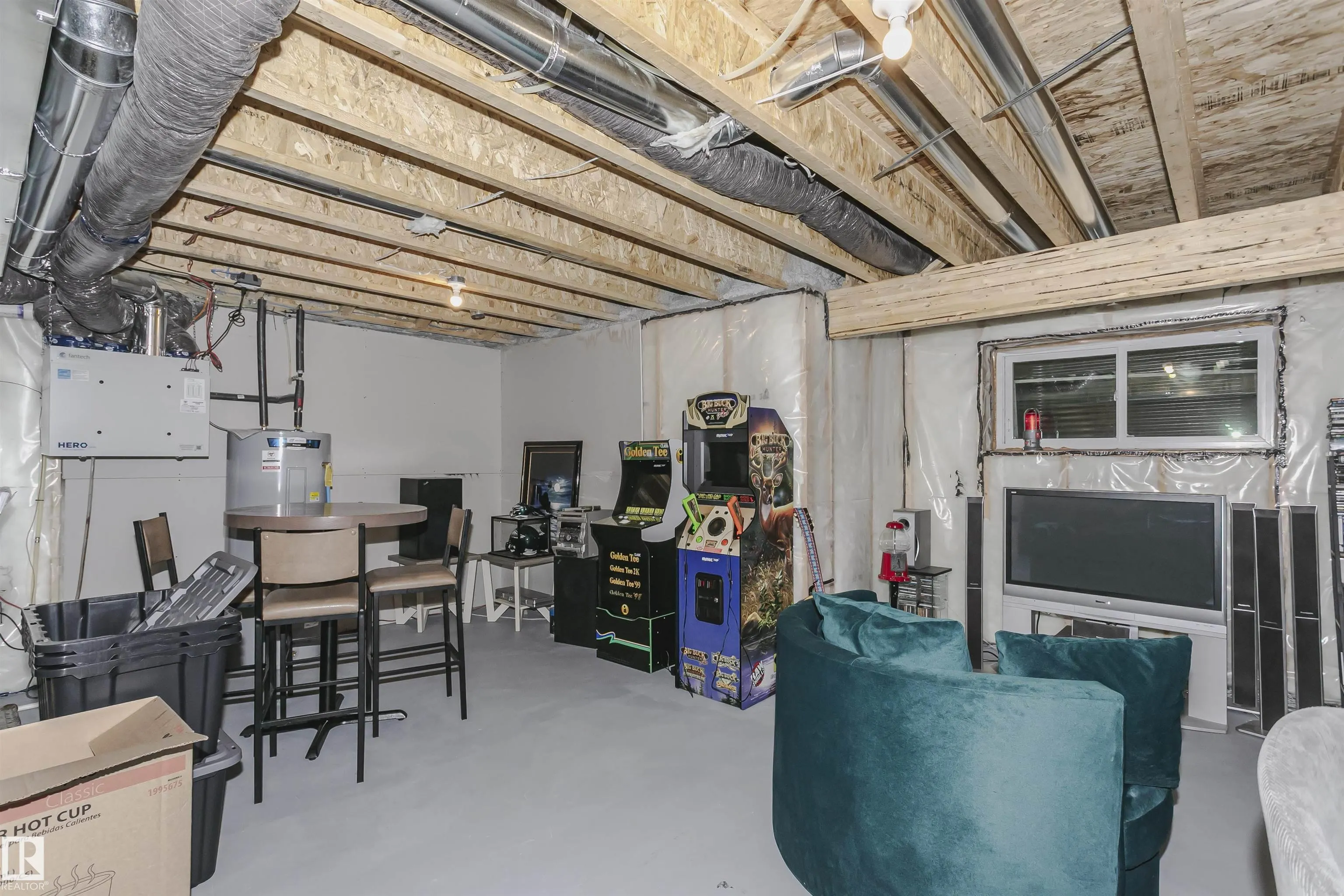 134 ASTORIA