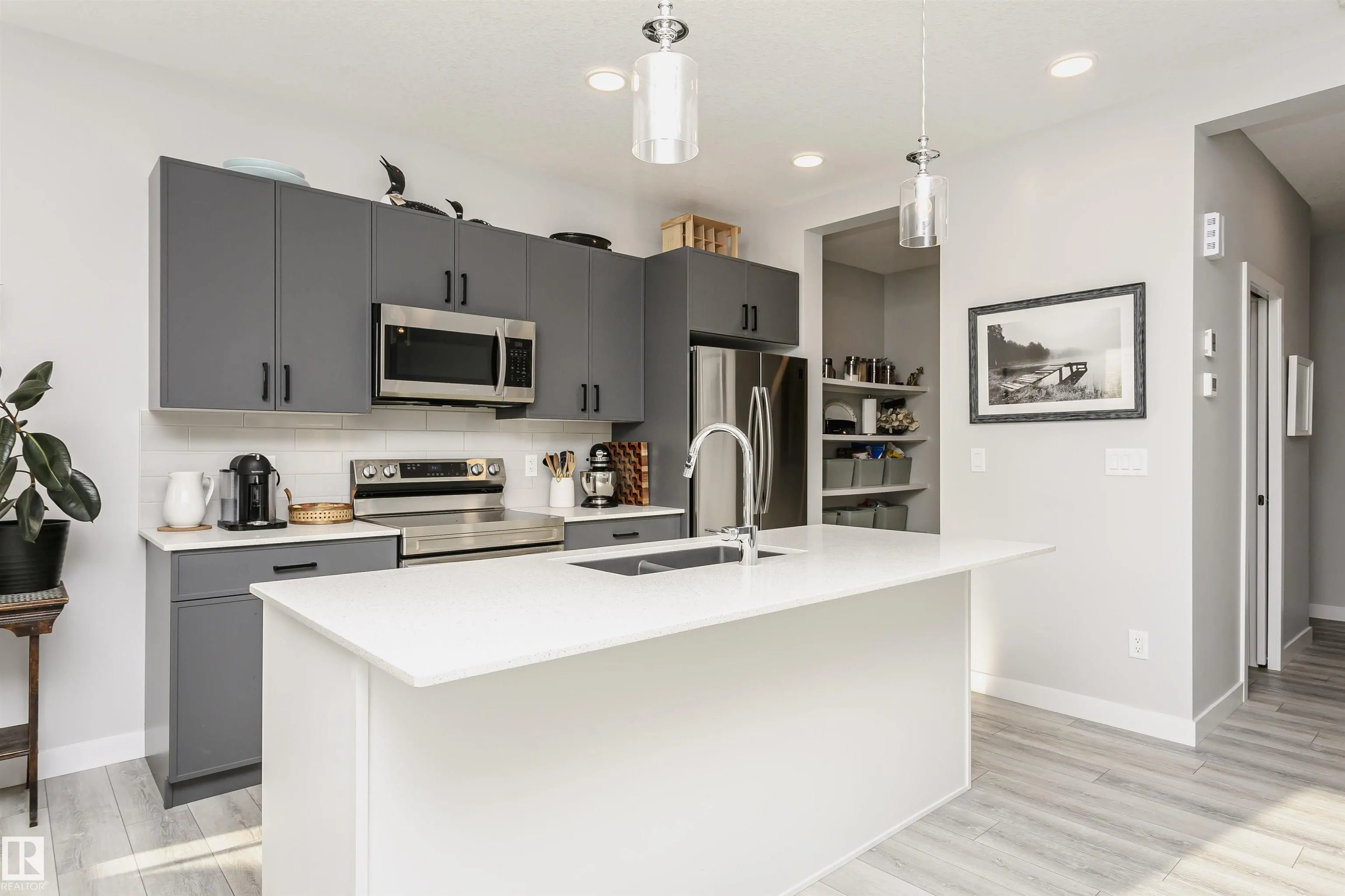 134 ASTORIA