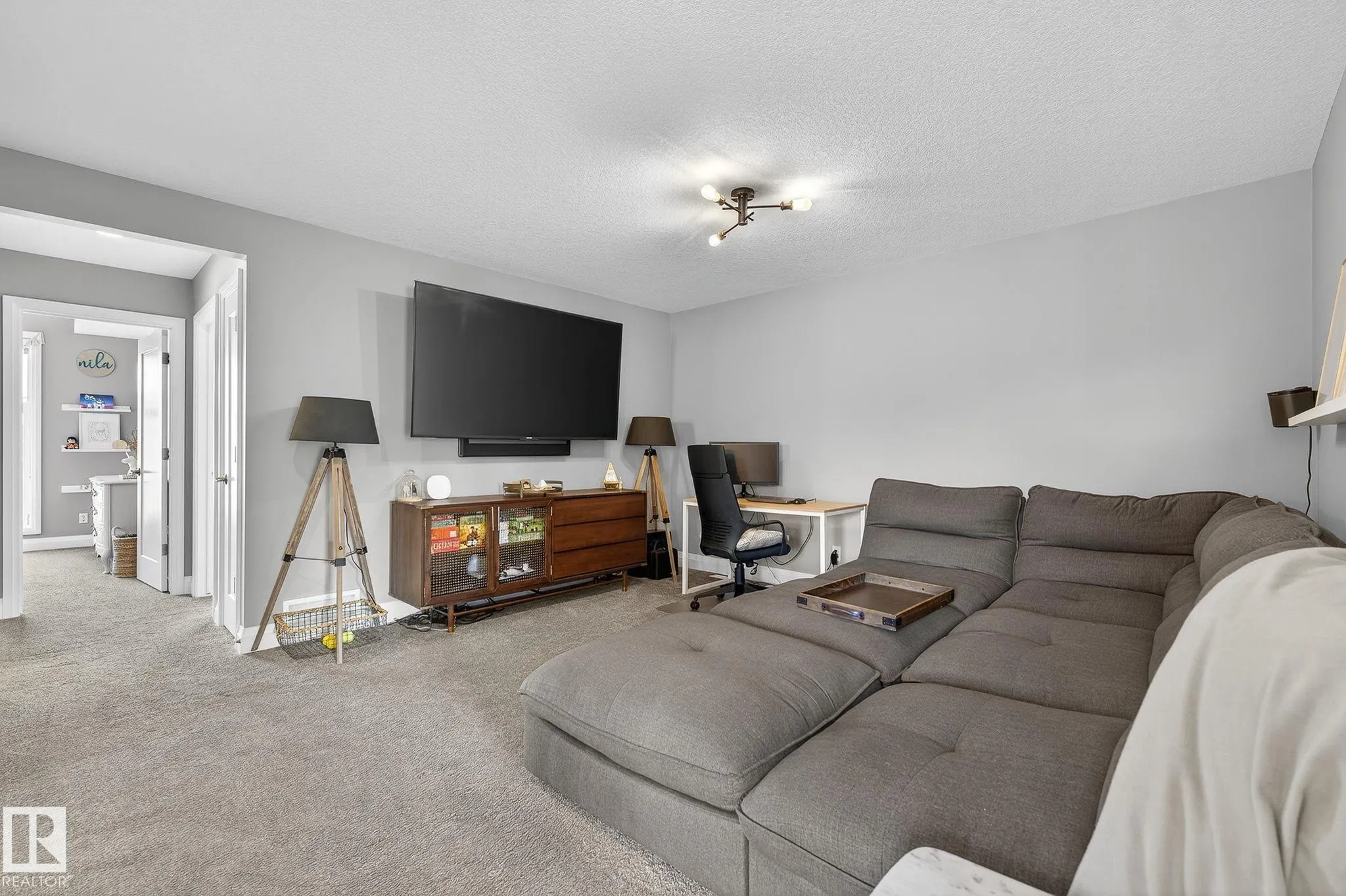 1737 DUMONT CRESCENT