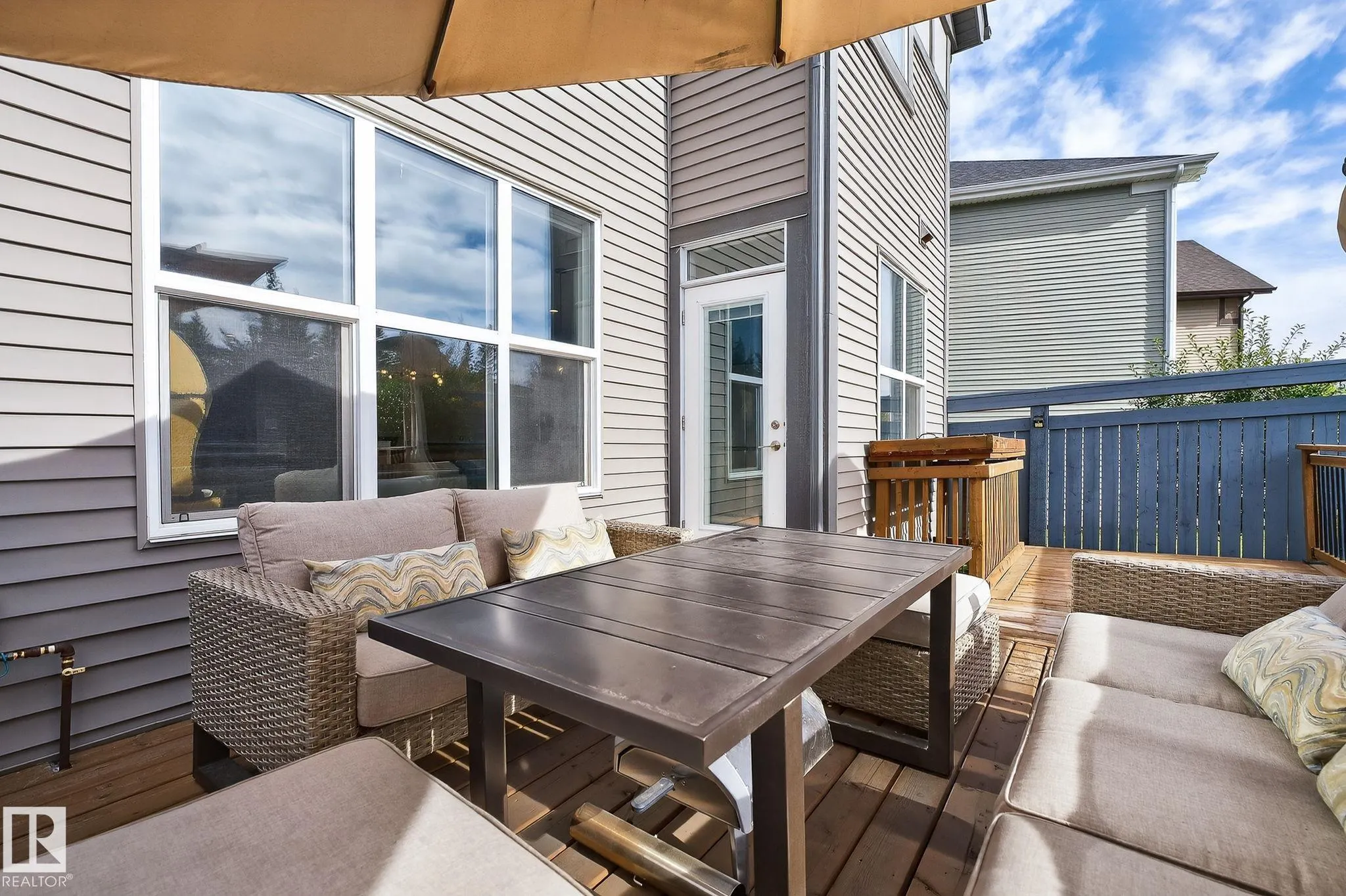 1737 DUMONT CRESCENT