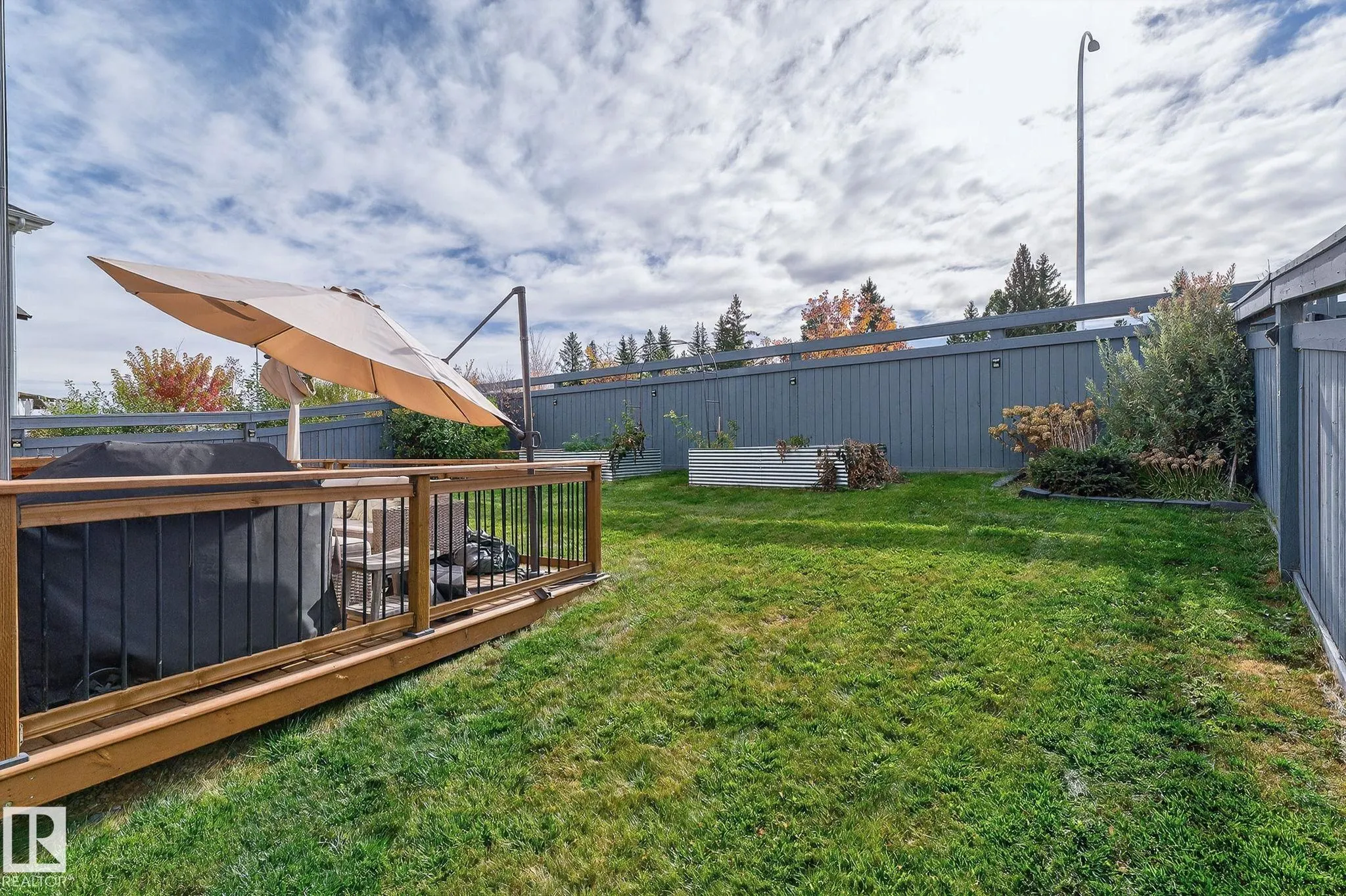 1737 DUMONT CRESCENT