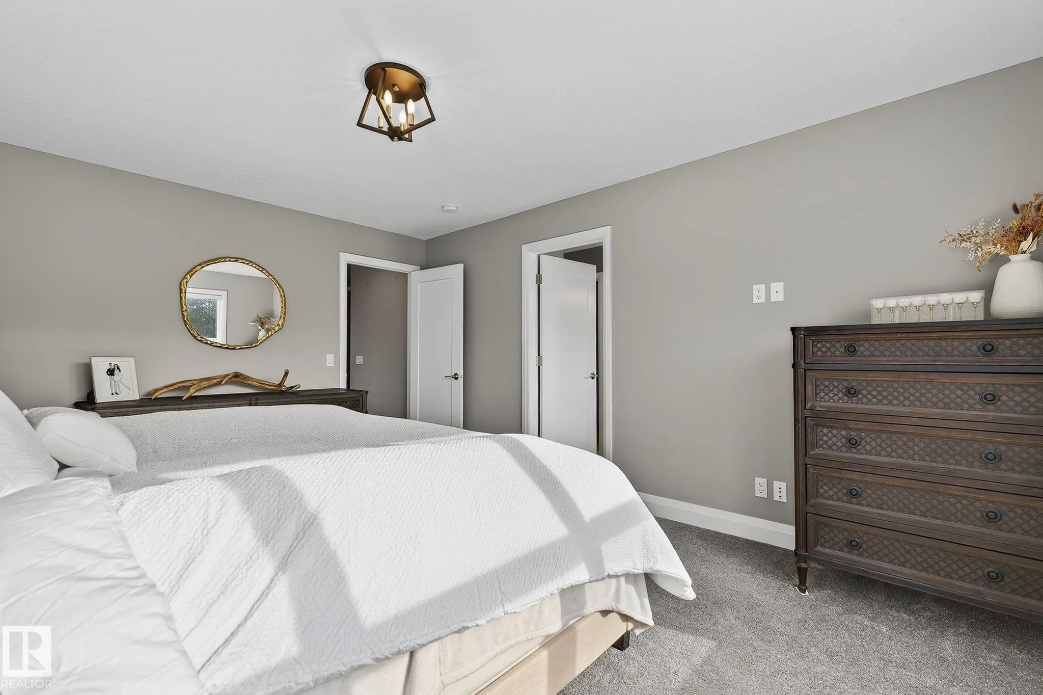 1737 DUMONT CRESCENT