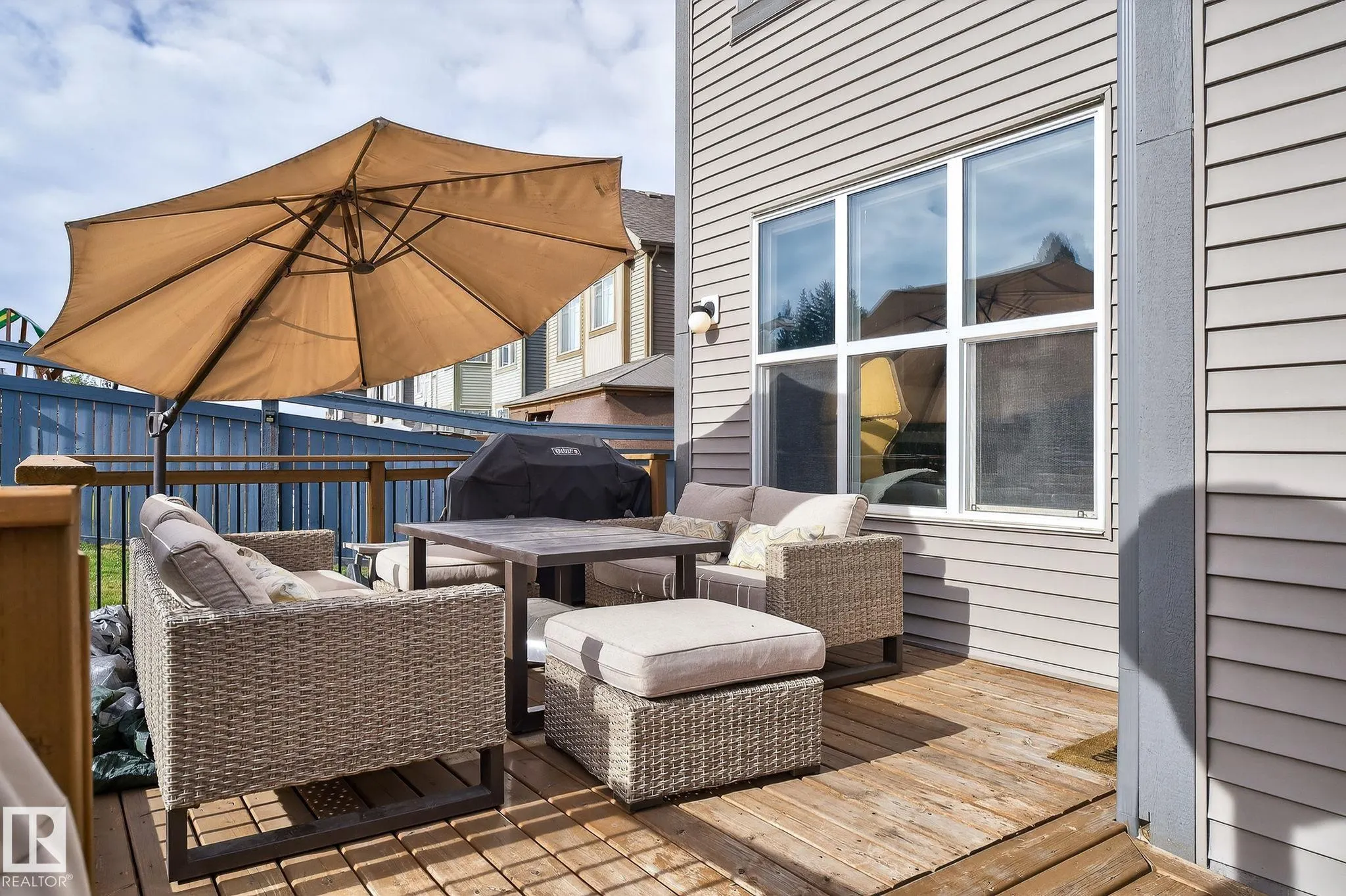 1737 DUMONT CRESCENT