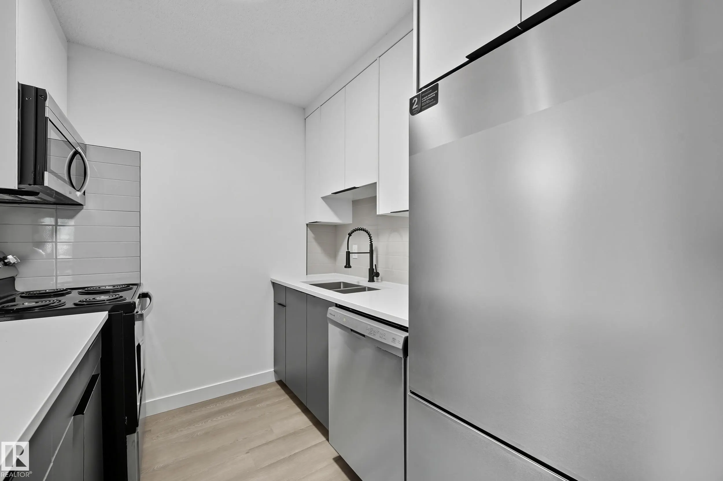 118 PRIMROSE GARDENS