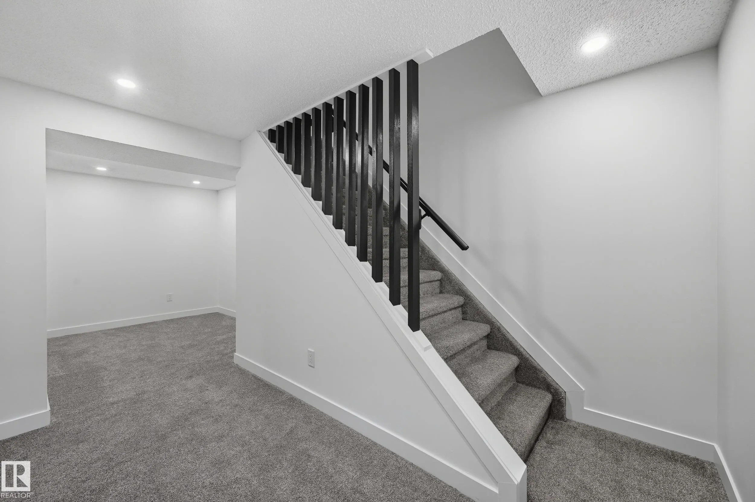 118 PRIMROSE GARDENS