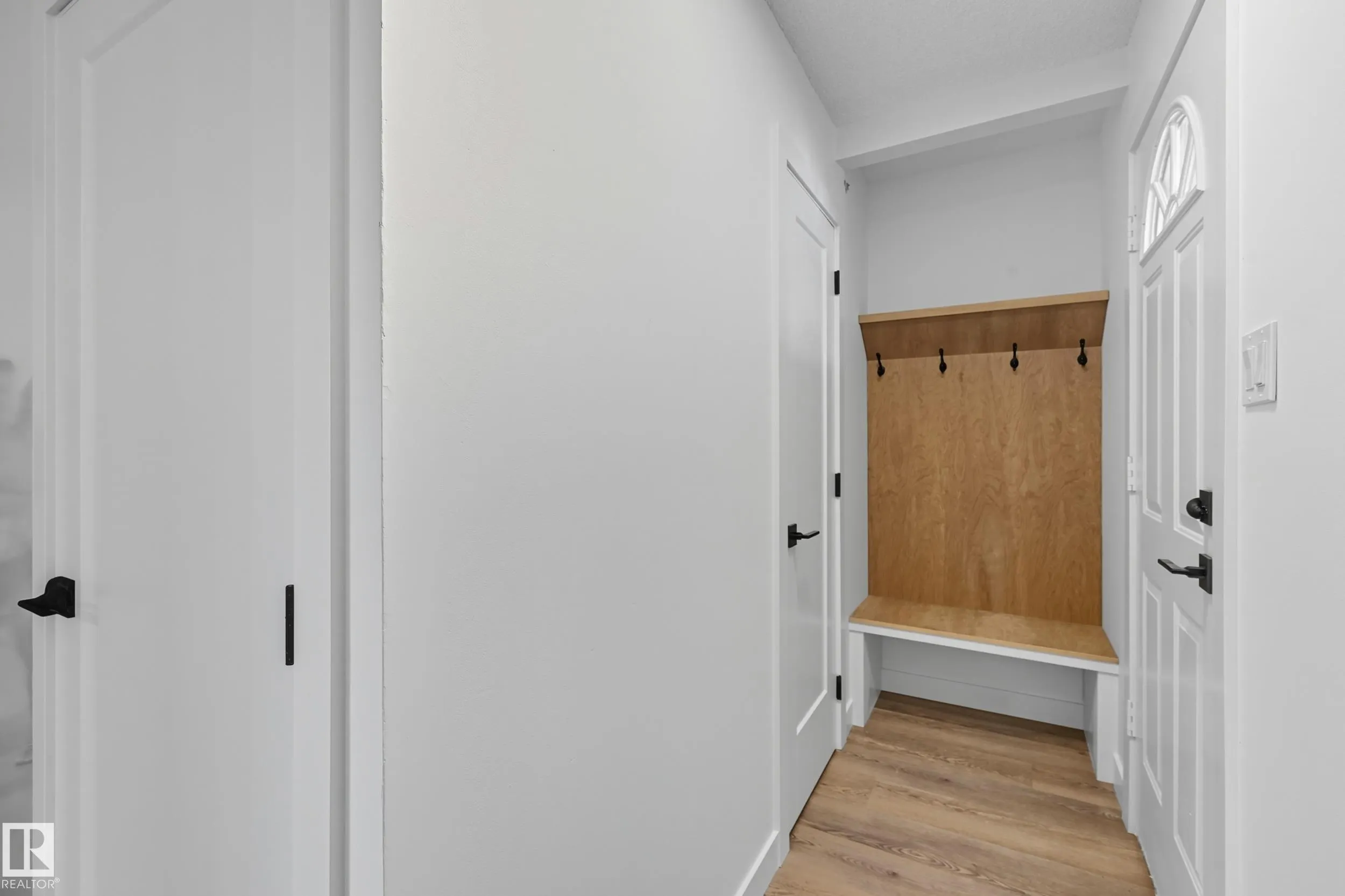 118 PRIMROSE GARDENS