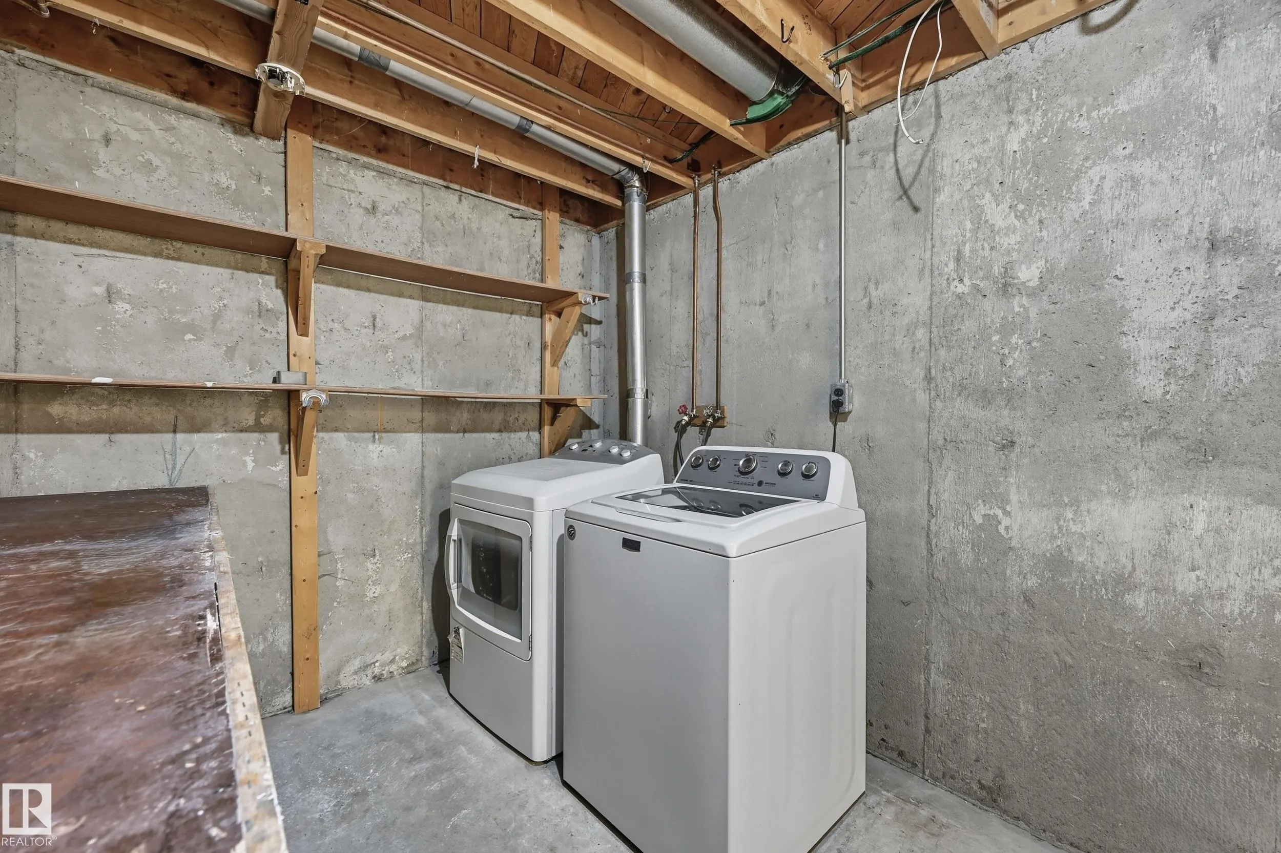 118 PRIMROSE GARDENS