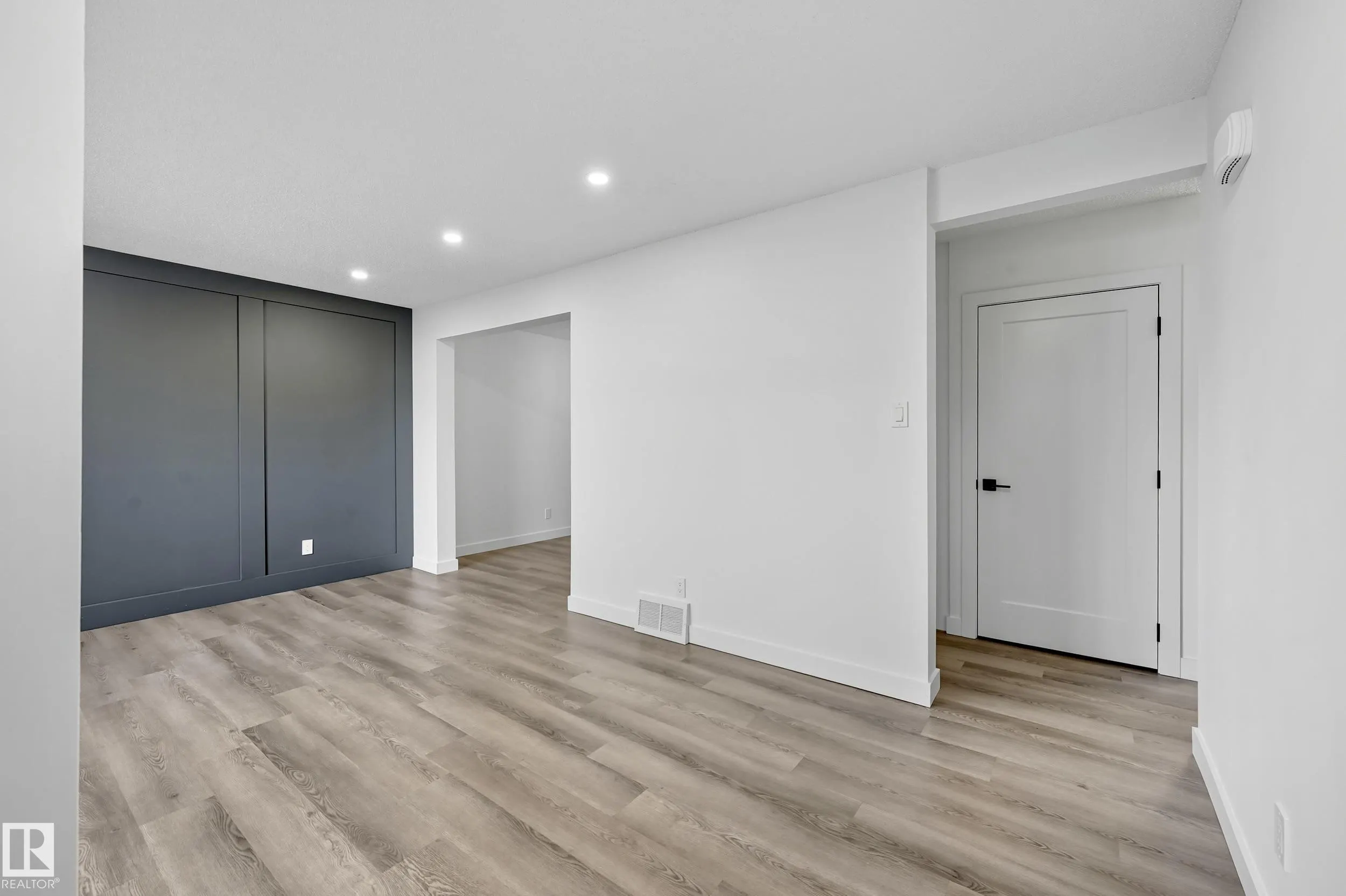 118 PRIMROSE GARDENS