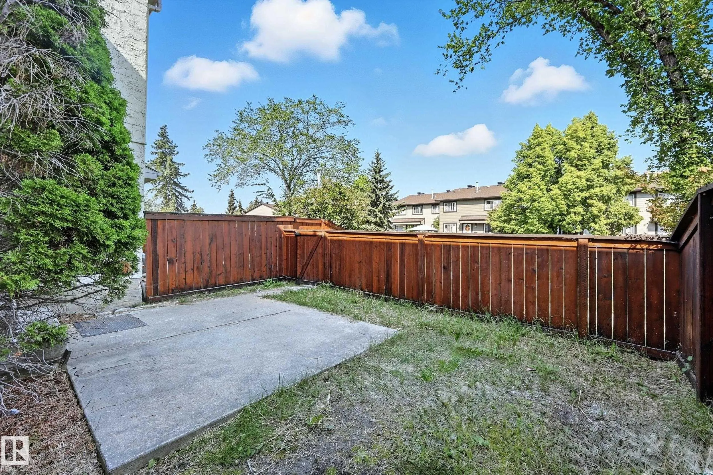 118 PRIMROSE GARDENS