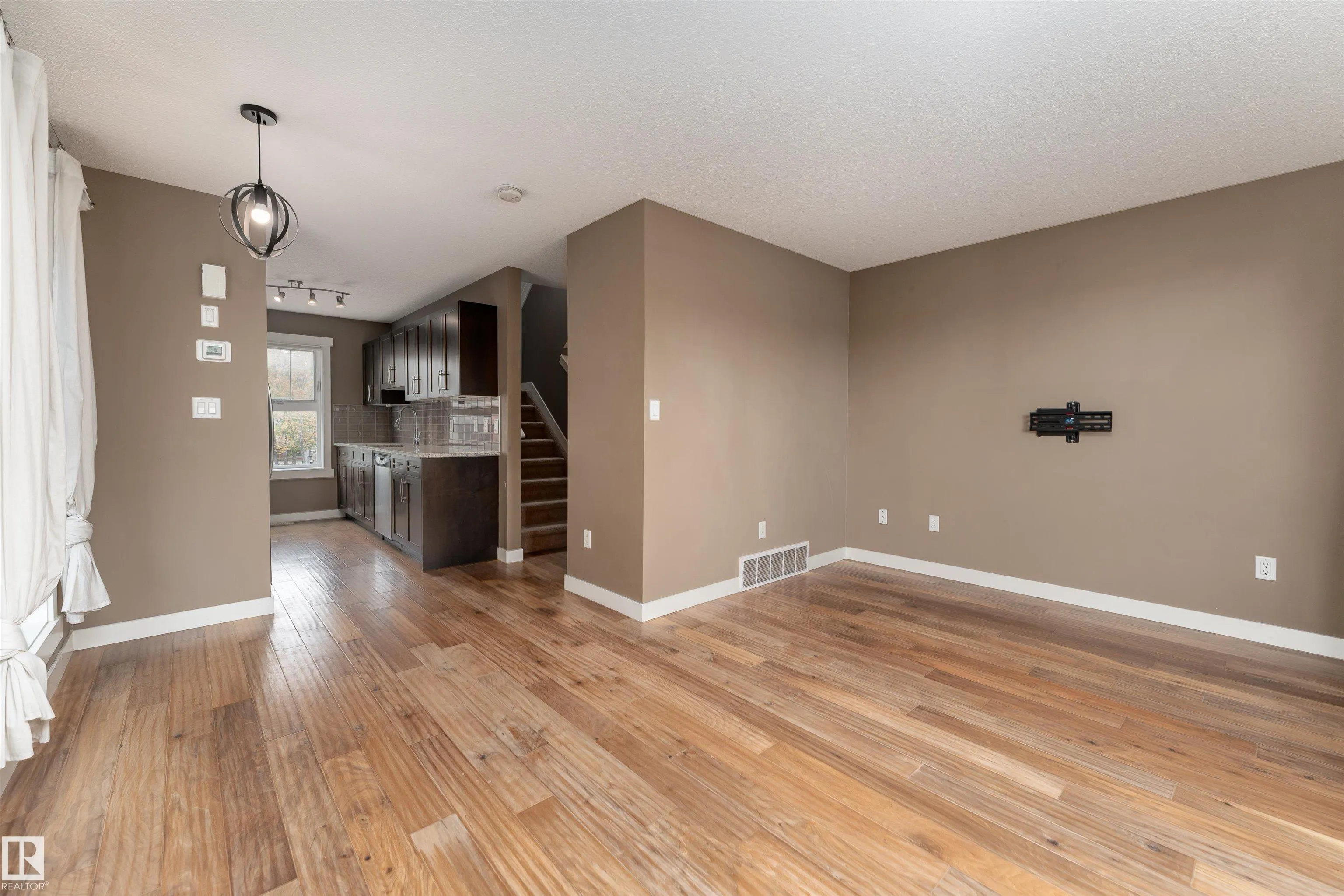 401 SOUTHFORK Drive