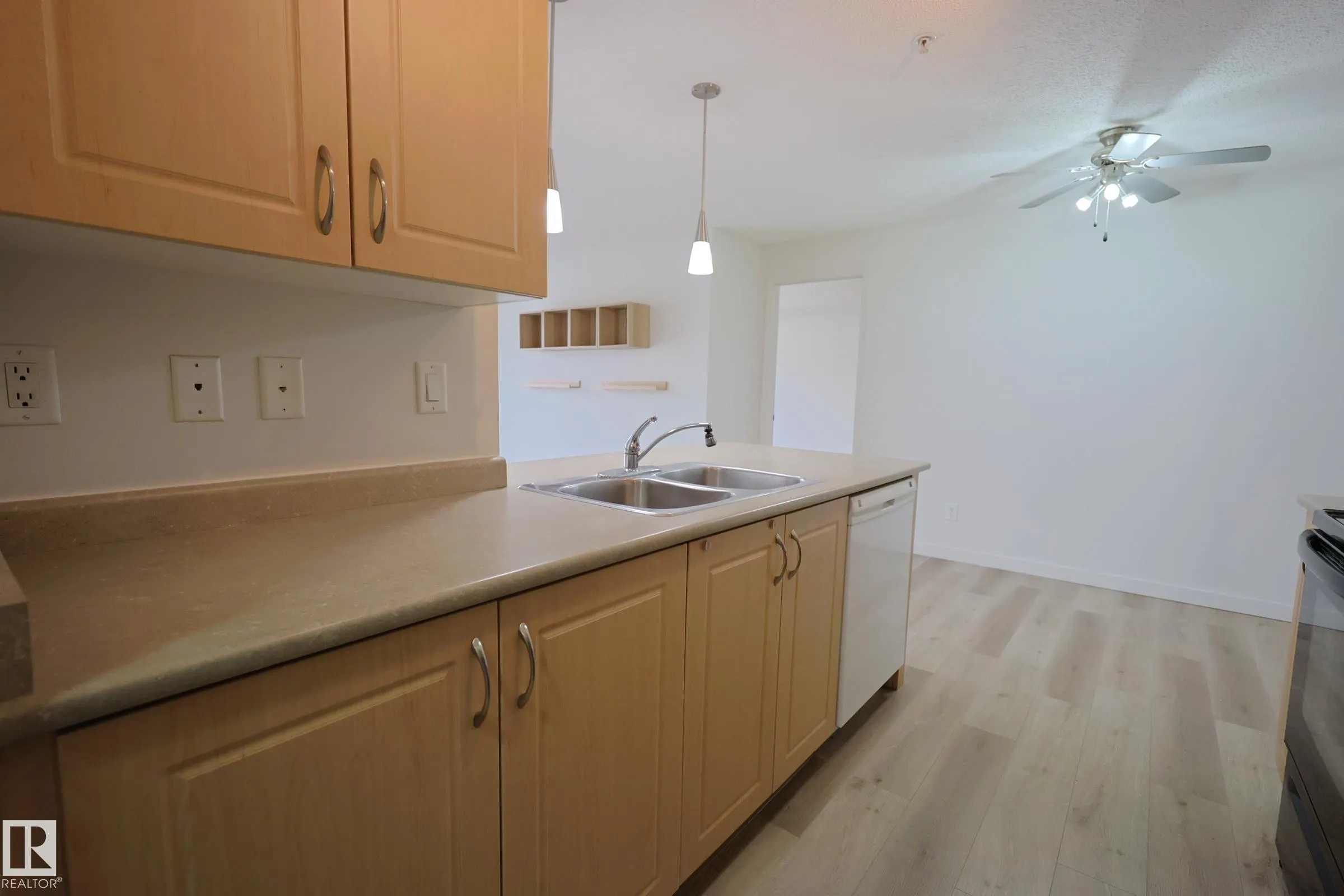 13908 136 Street