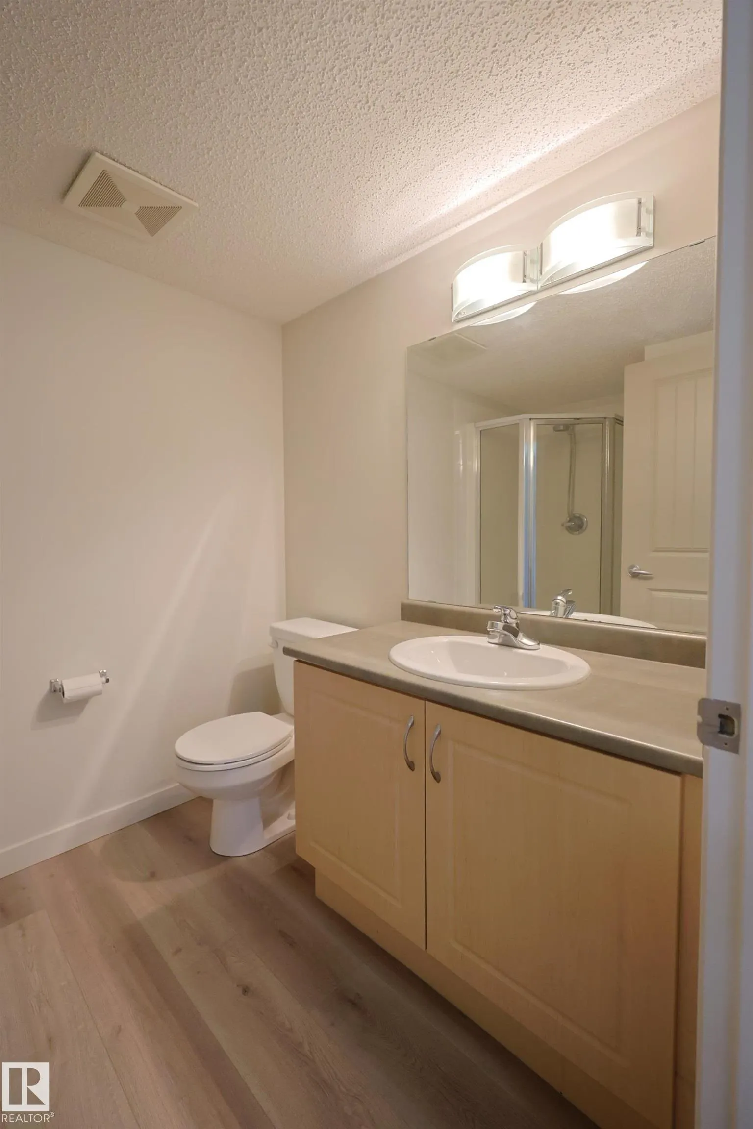 13908 136 Street