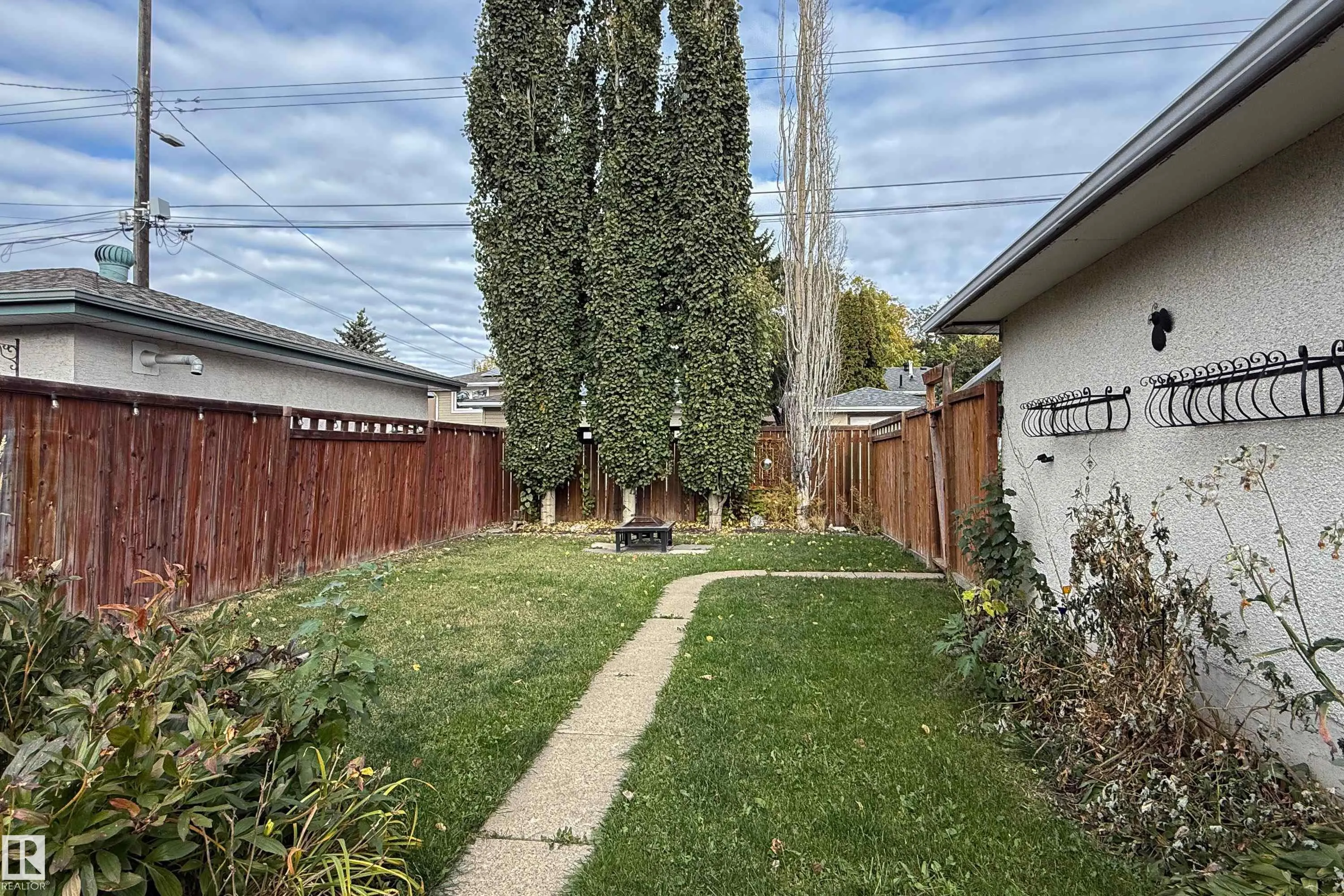 7135 87 Street