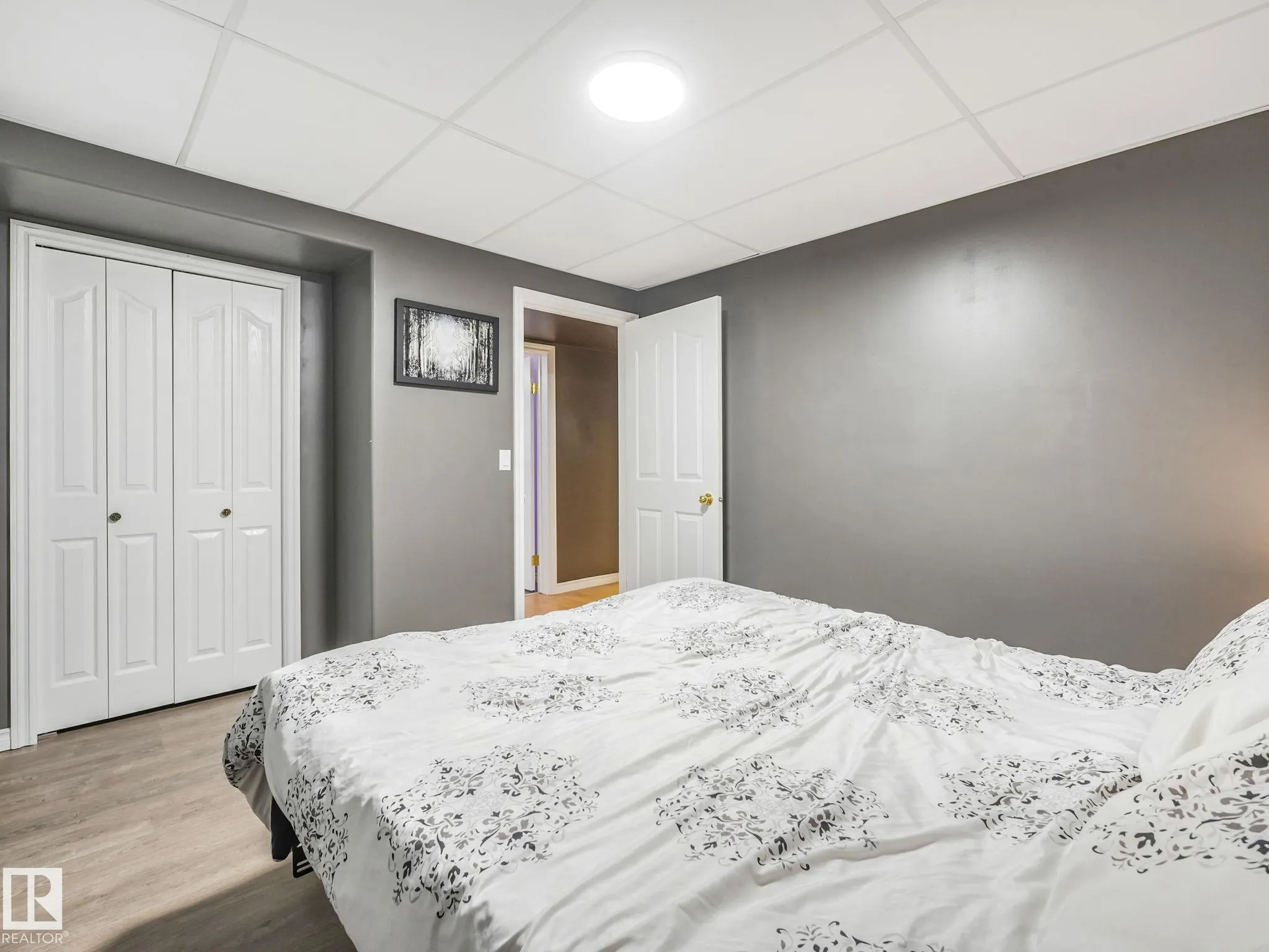 138 Pipestone Manor